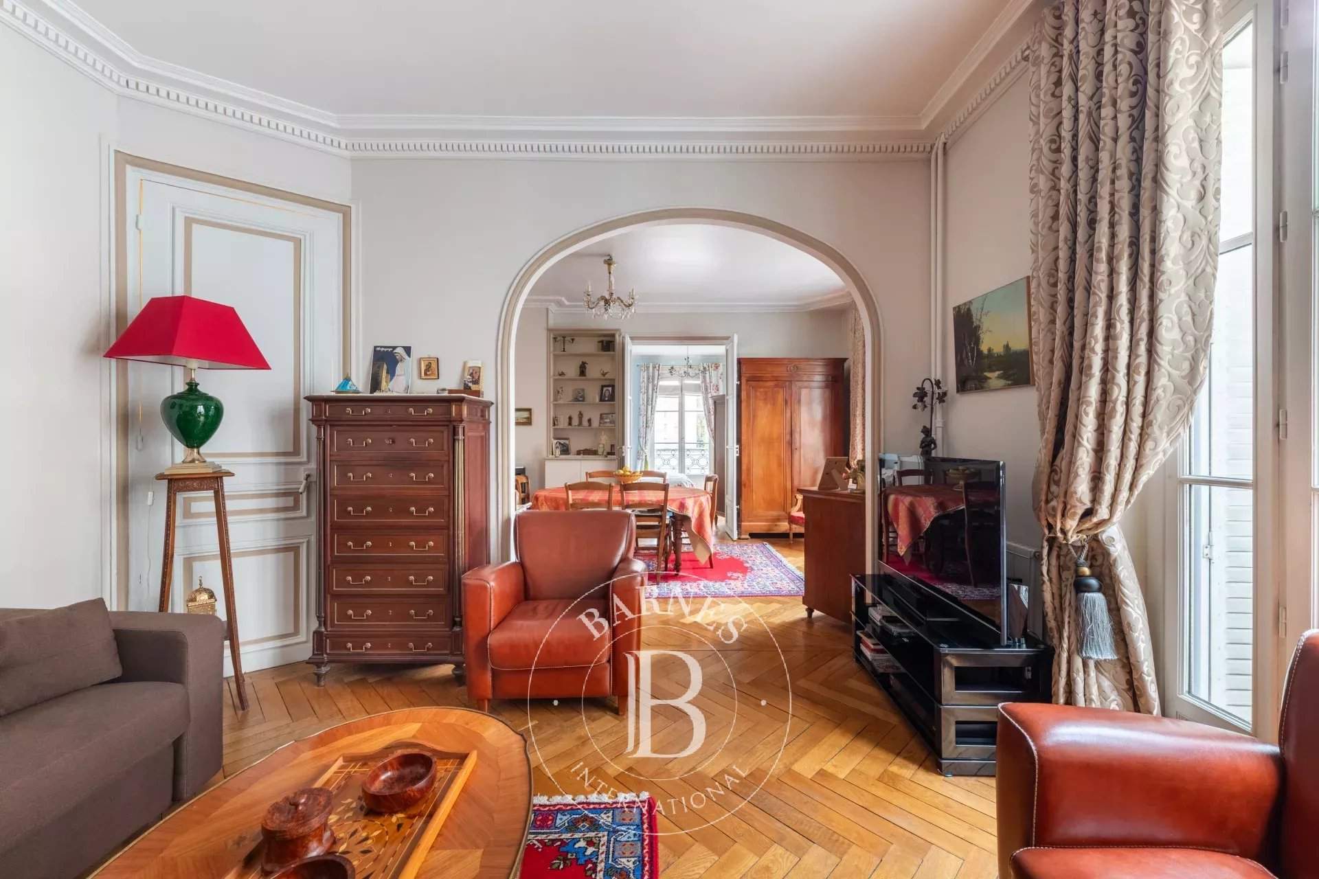 Paris  - Apartment 3 Bedrooms - picture 1