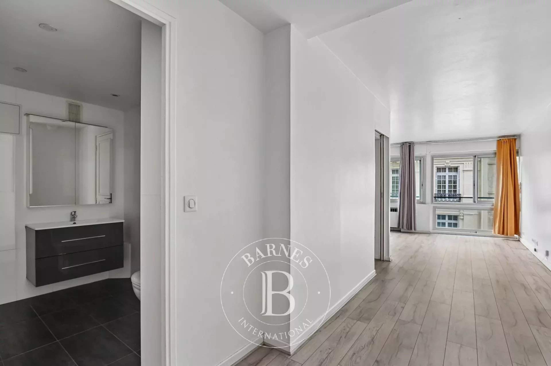 Paris  - Appartement 1 Pi&egrave;ce - picture 9