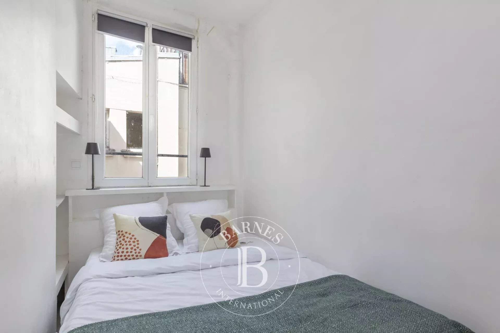 Paris  - Appartement 1 Pi&egrave;ce - picture 2