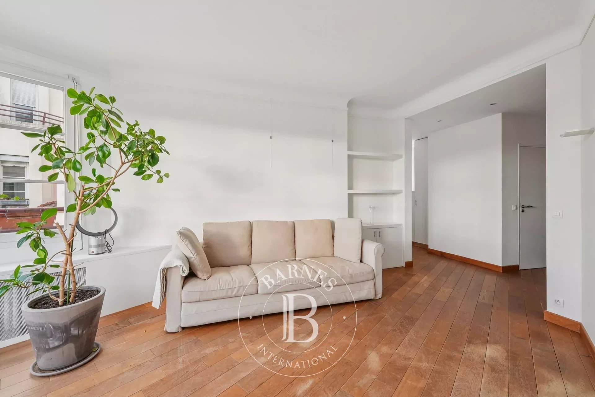 Paris  - Apartment 2 Bedrooms - picture 3