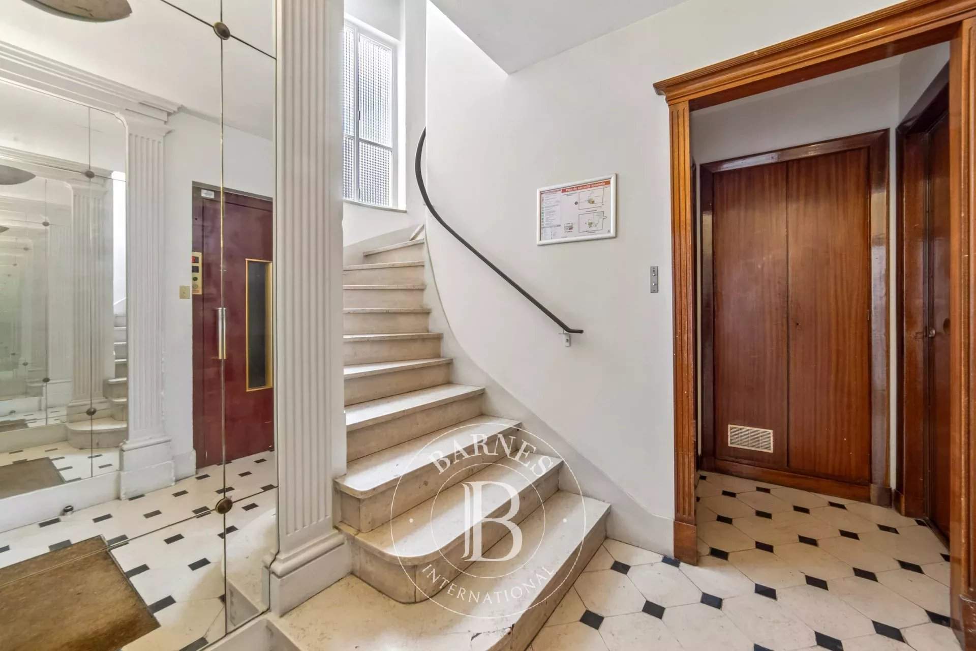 Paris  - Apartment 1 Bedroom - picture 14