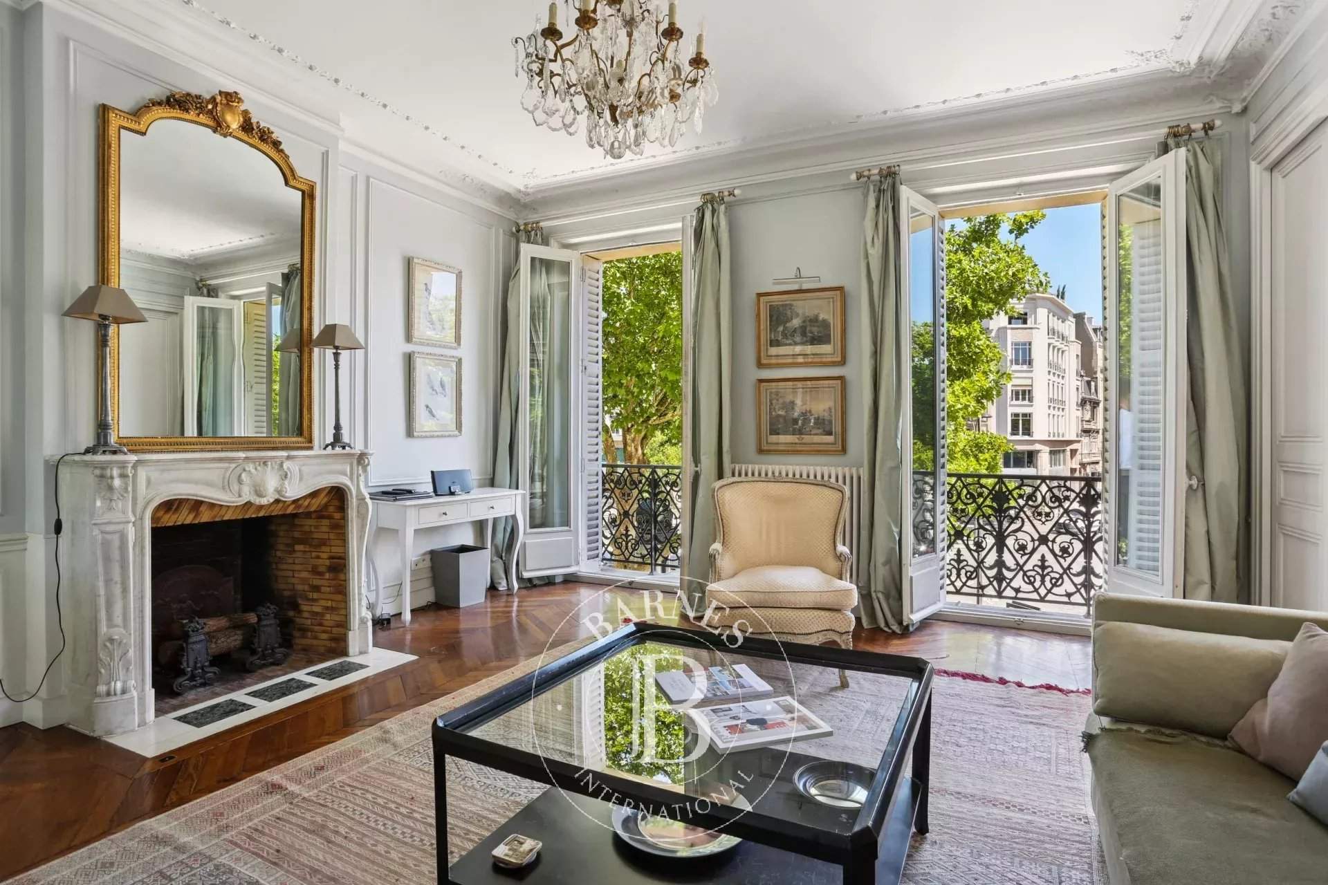 Paris  - Apartment 3 Bedrooms - picture 1