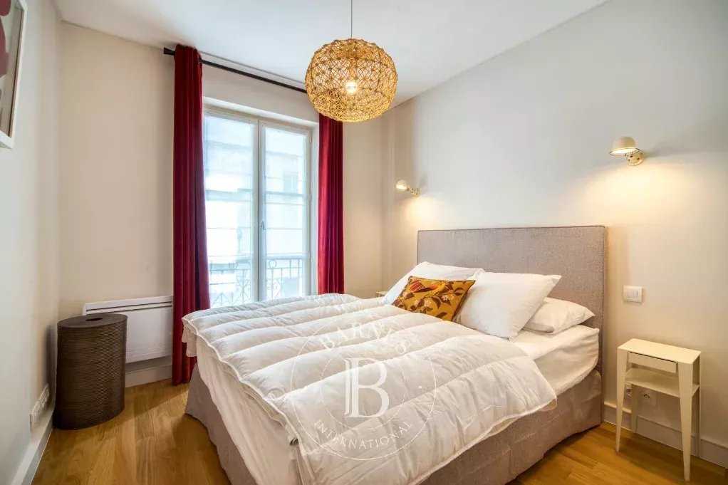 Paris  - Apartment 2 Bedrooms