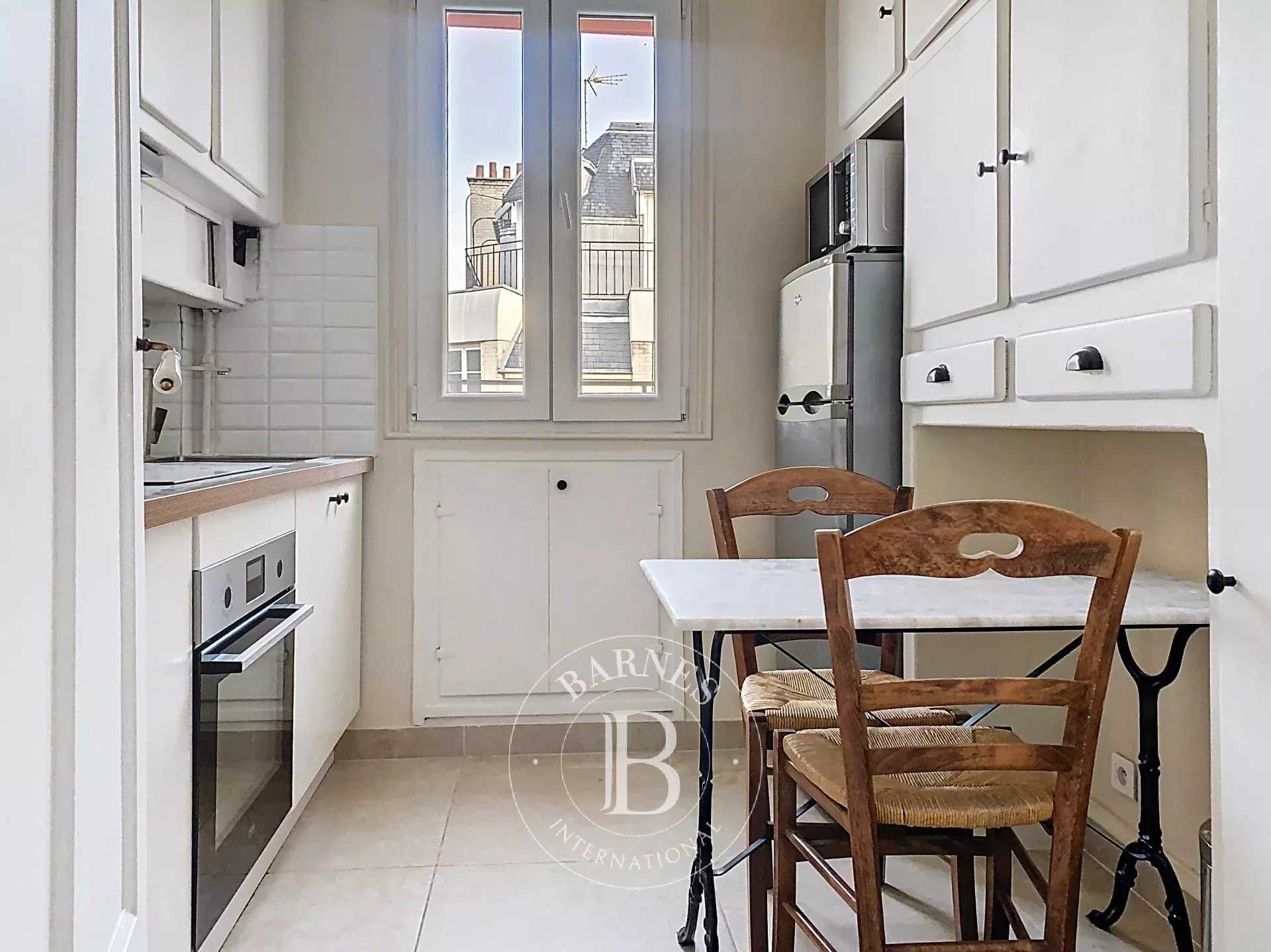 Paris  - Piso 2 Cuartos, 1 Habitacion