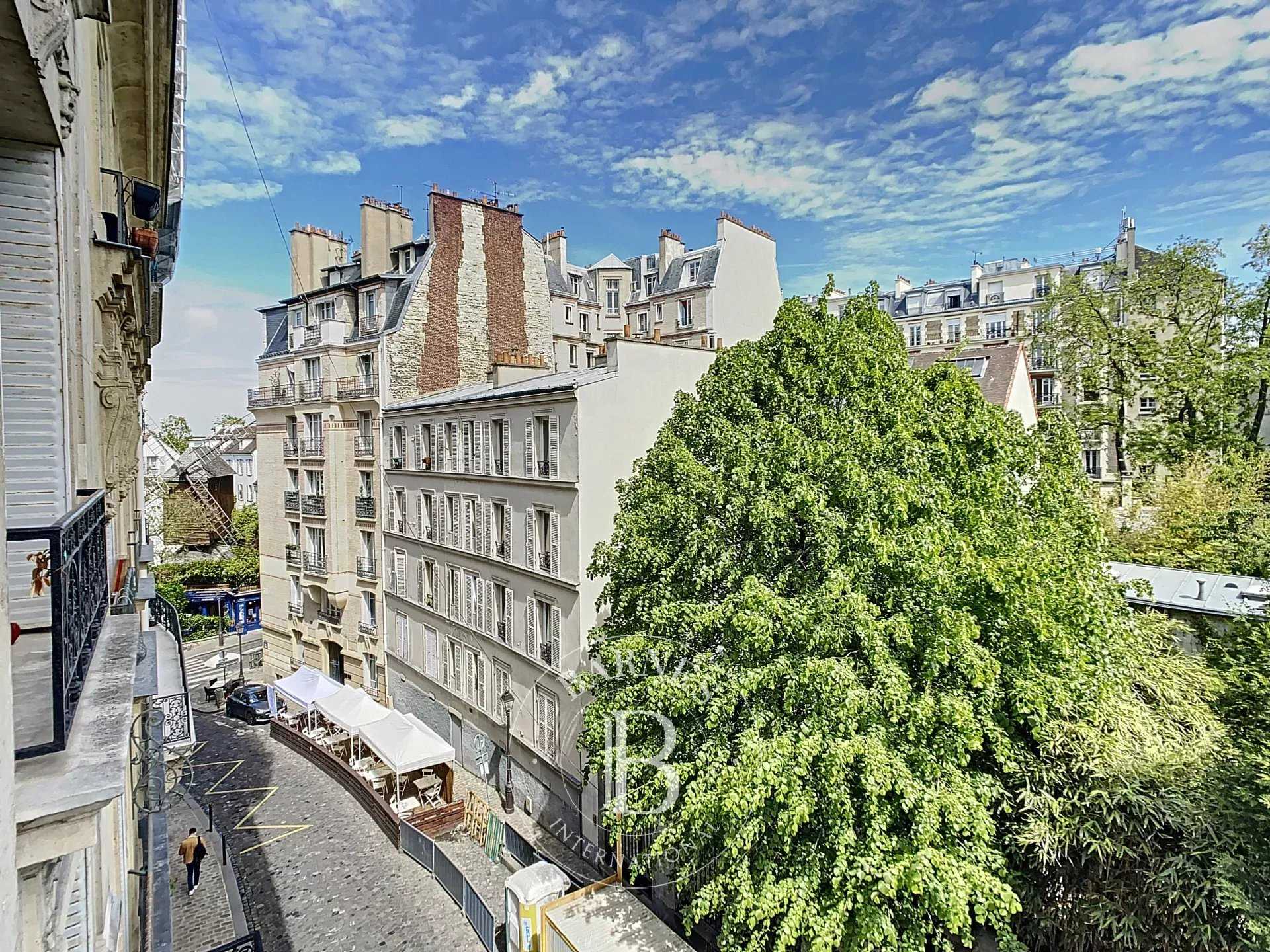 Paris  - Appartement 2 Pièces, 1 Chambre