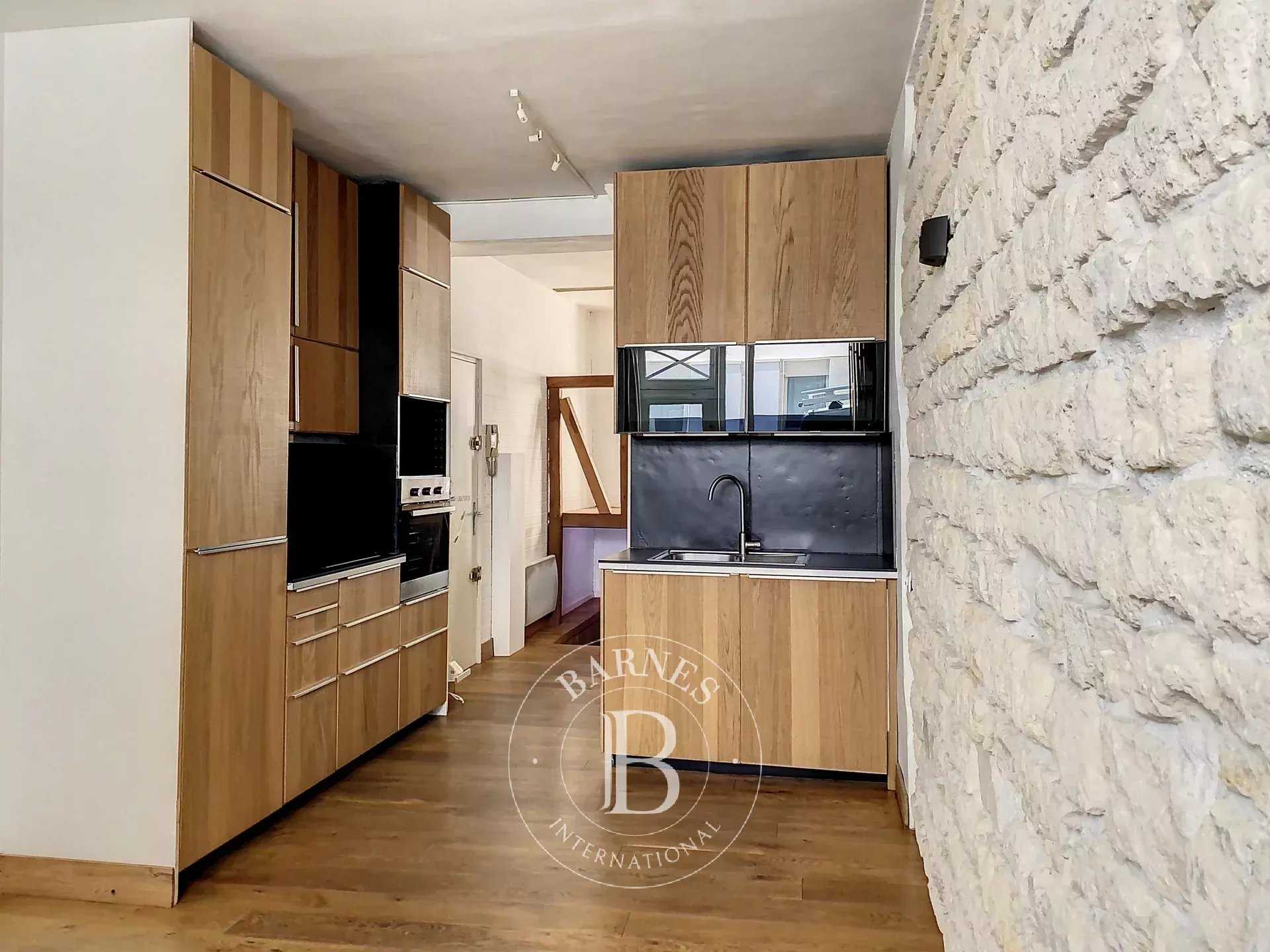 Apartment Paris 75018