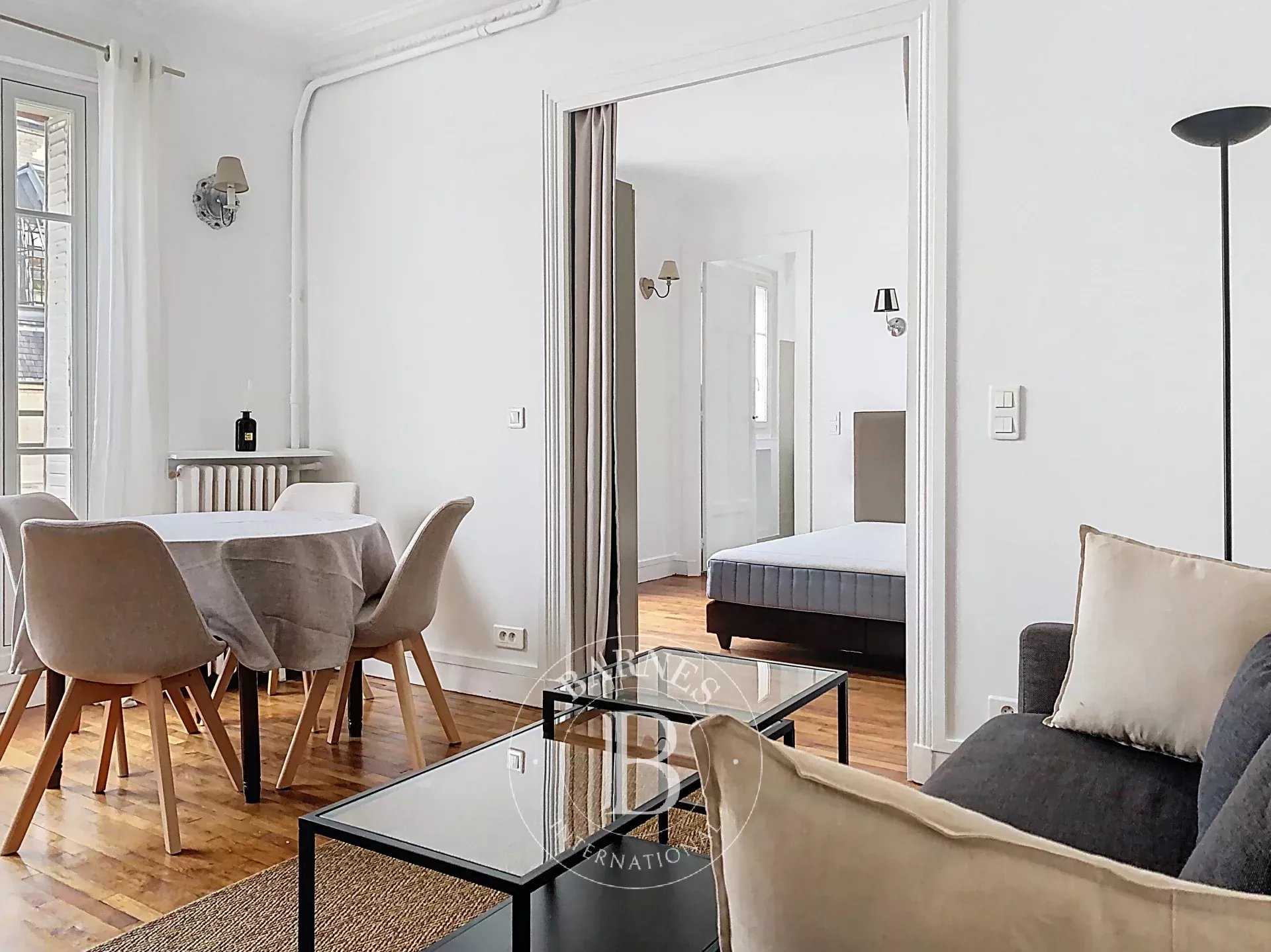 Paris  - Piso 2 Cuartos, 1 Habitacion