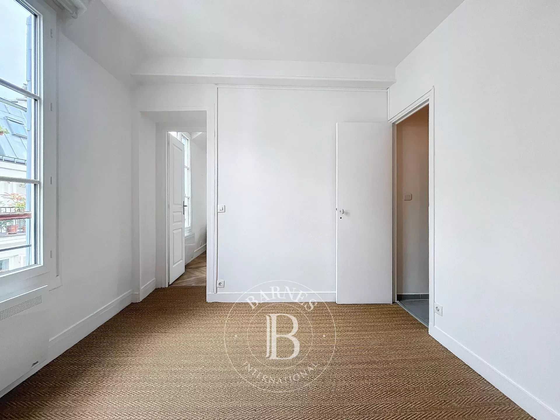 Paris  - Piso 3 Cuartos 2 Habitaciones