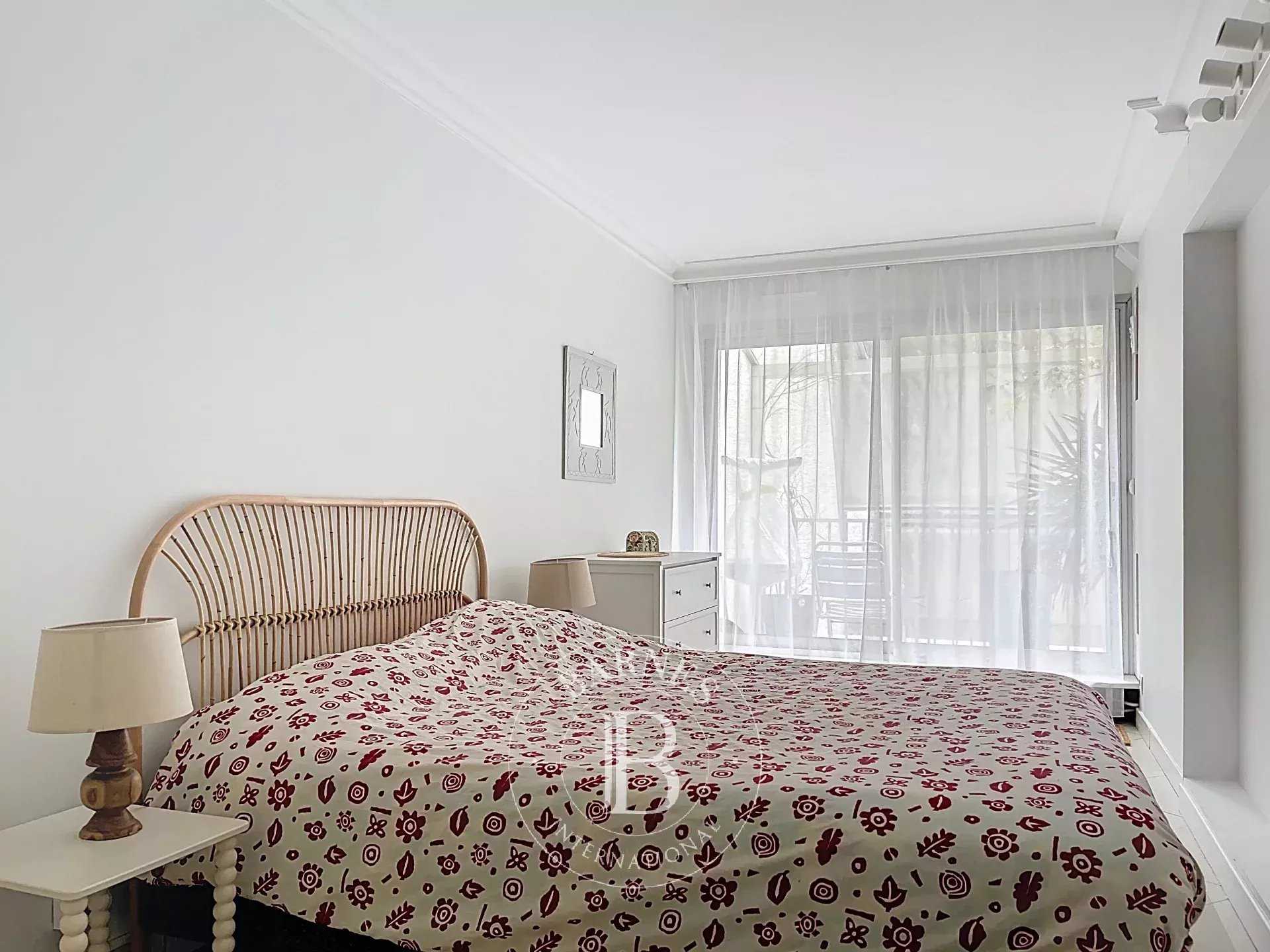 Paris  - Apartment 2 Bedrooms