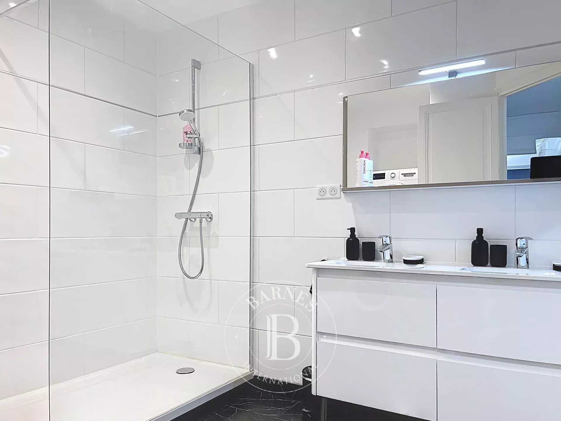 Paris  - Piso 6 Cuartos 4 Habitaciones