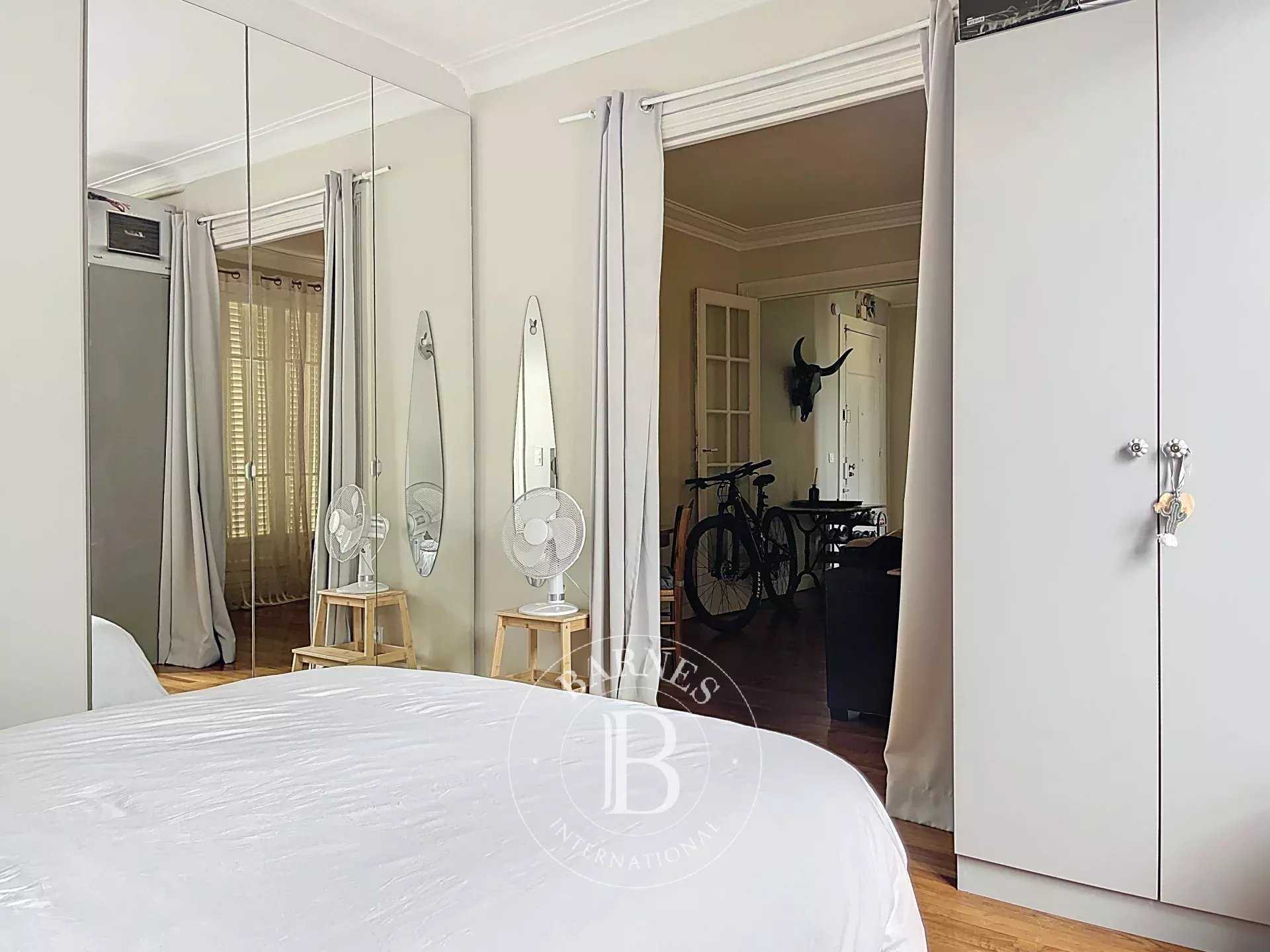 Paris  - Piso 2 Cuartos, 1 Habitacion