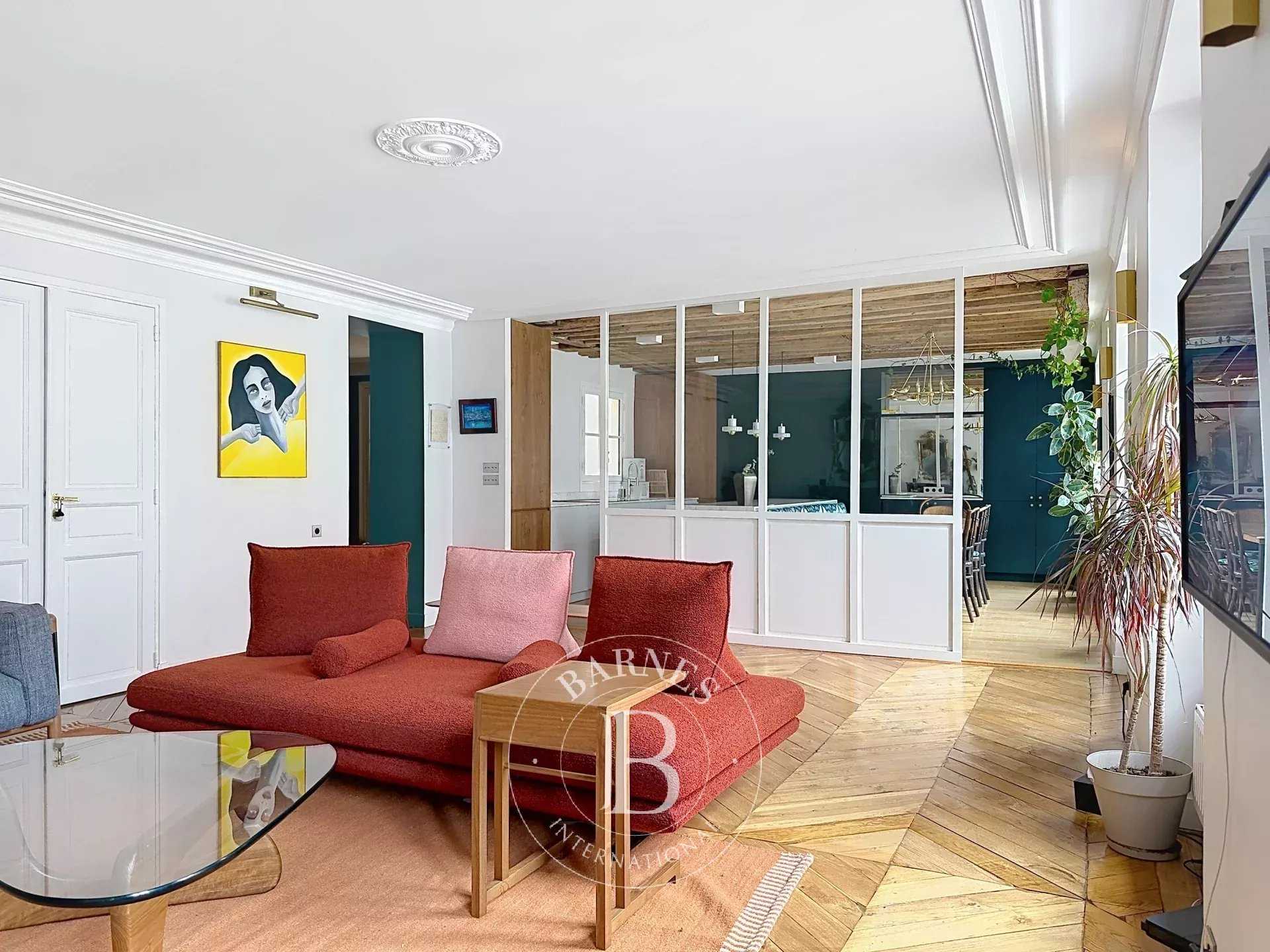 Paris  - Appartement 6 Pi&egrave;ces 4 Chambres