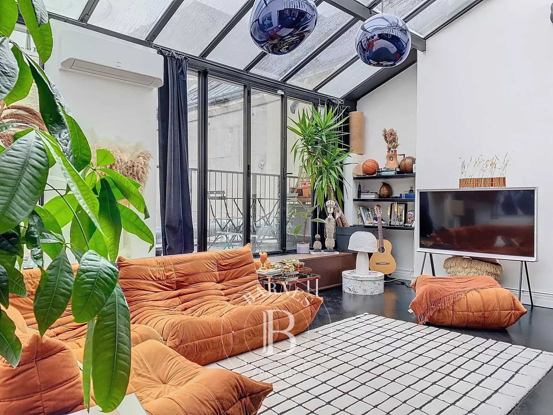 Paris  - Appartement 3 Pièces 2 Chambres