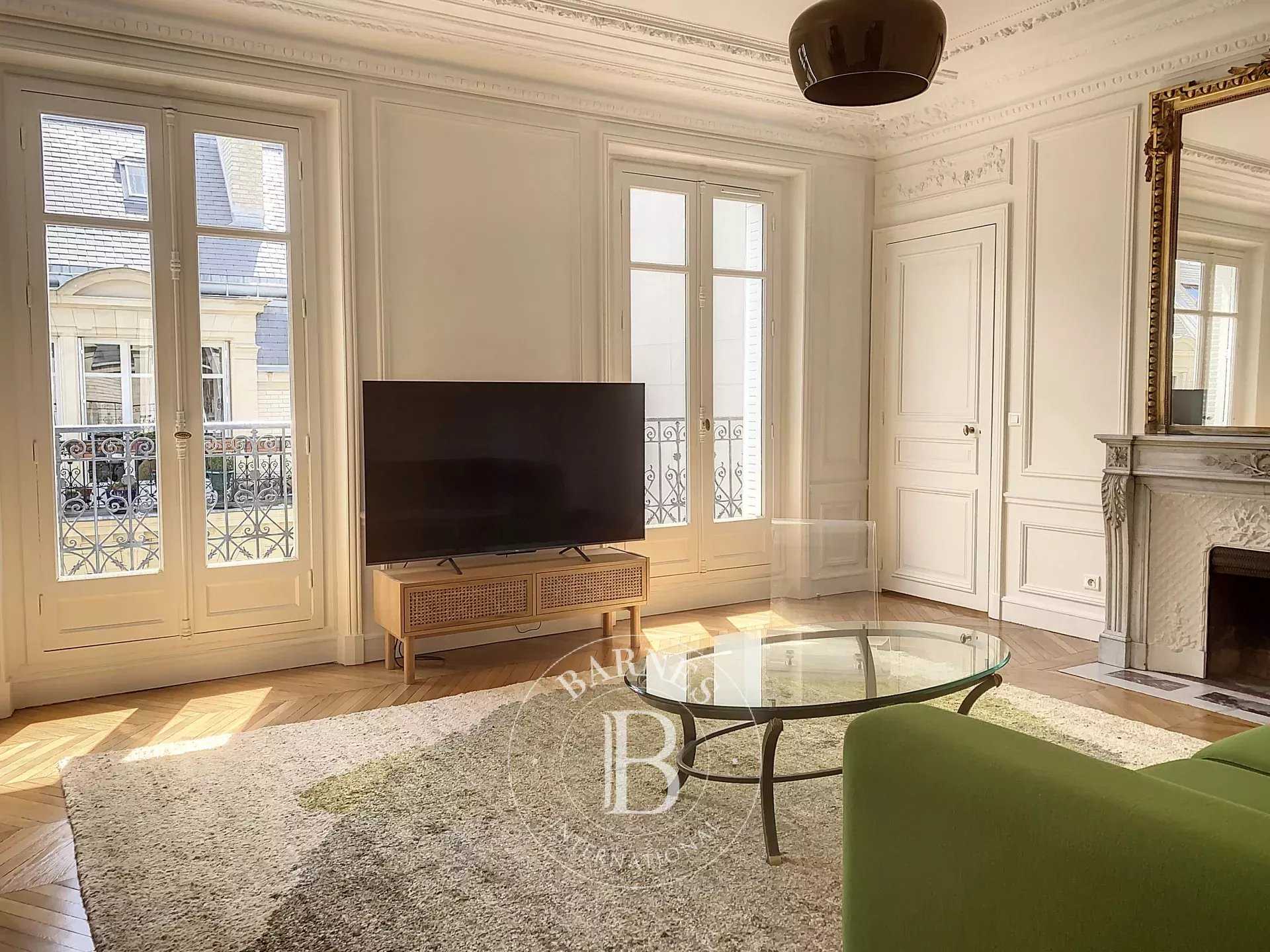 Paris  - Appartement 6 Pièces 4 Chambres