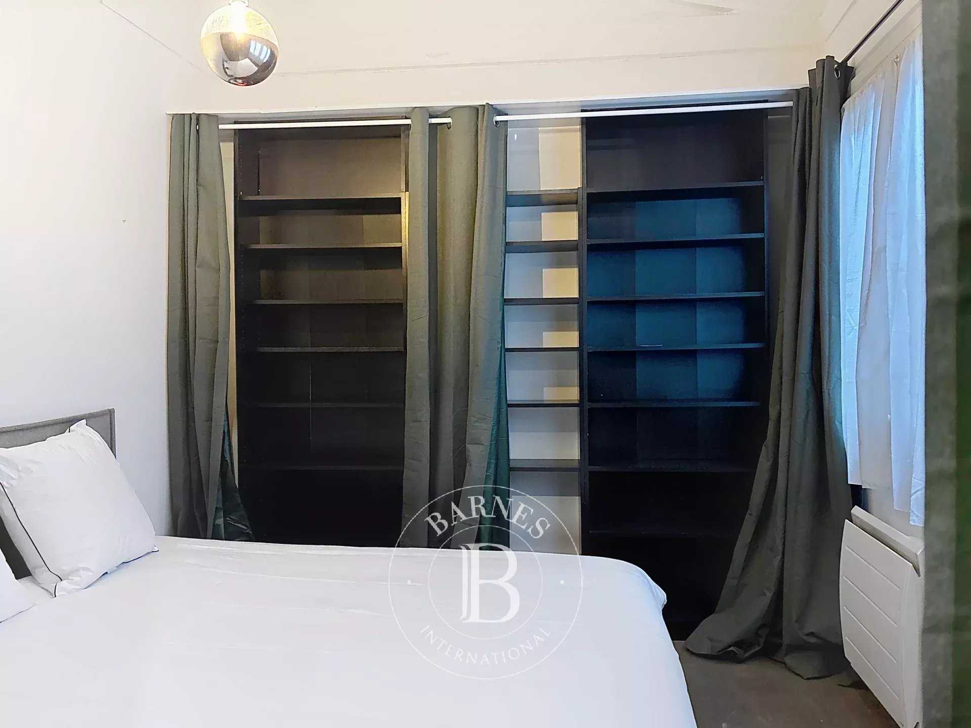 Paris  - Appartement 2 Pi&egrave;ces, 1 Chambre