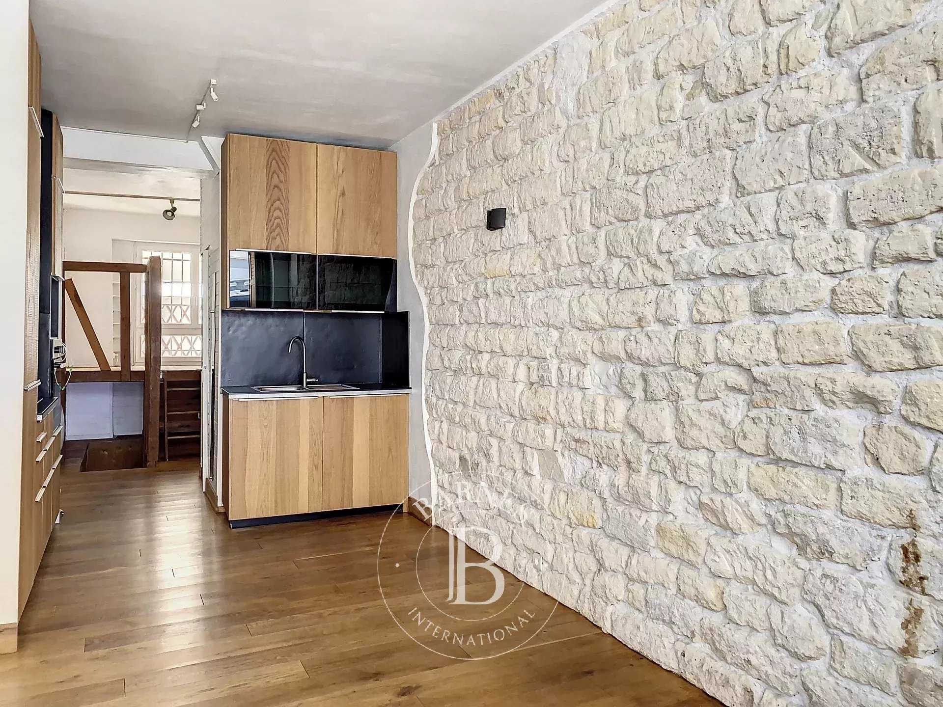 Paris  - Piso 1 Cuarto, 1 Habitacion