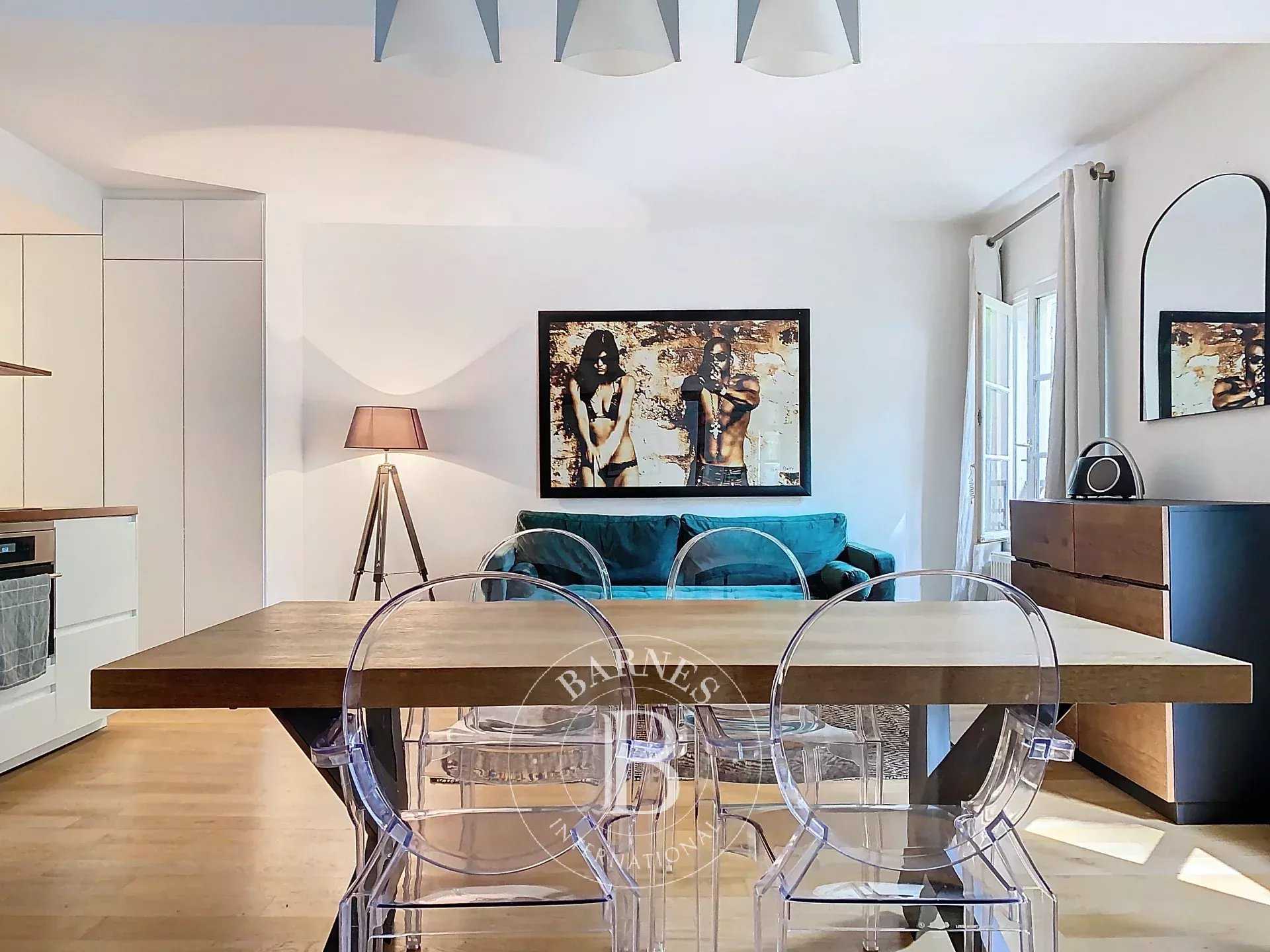 Paris  - Appartement 2 Pi&egrave;ces, 1 Chambre