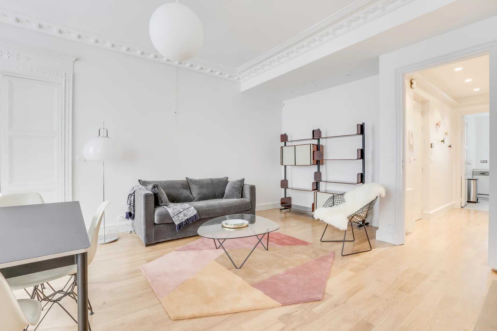 Paris  - Appartement 2 Pi&egrave;ces, 1 Chambre