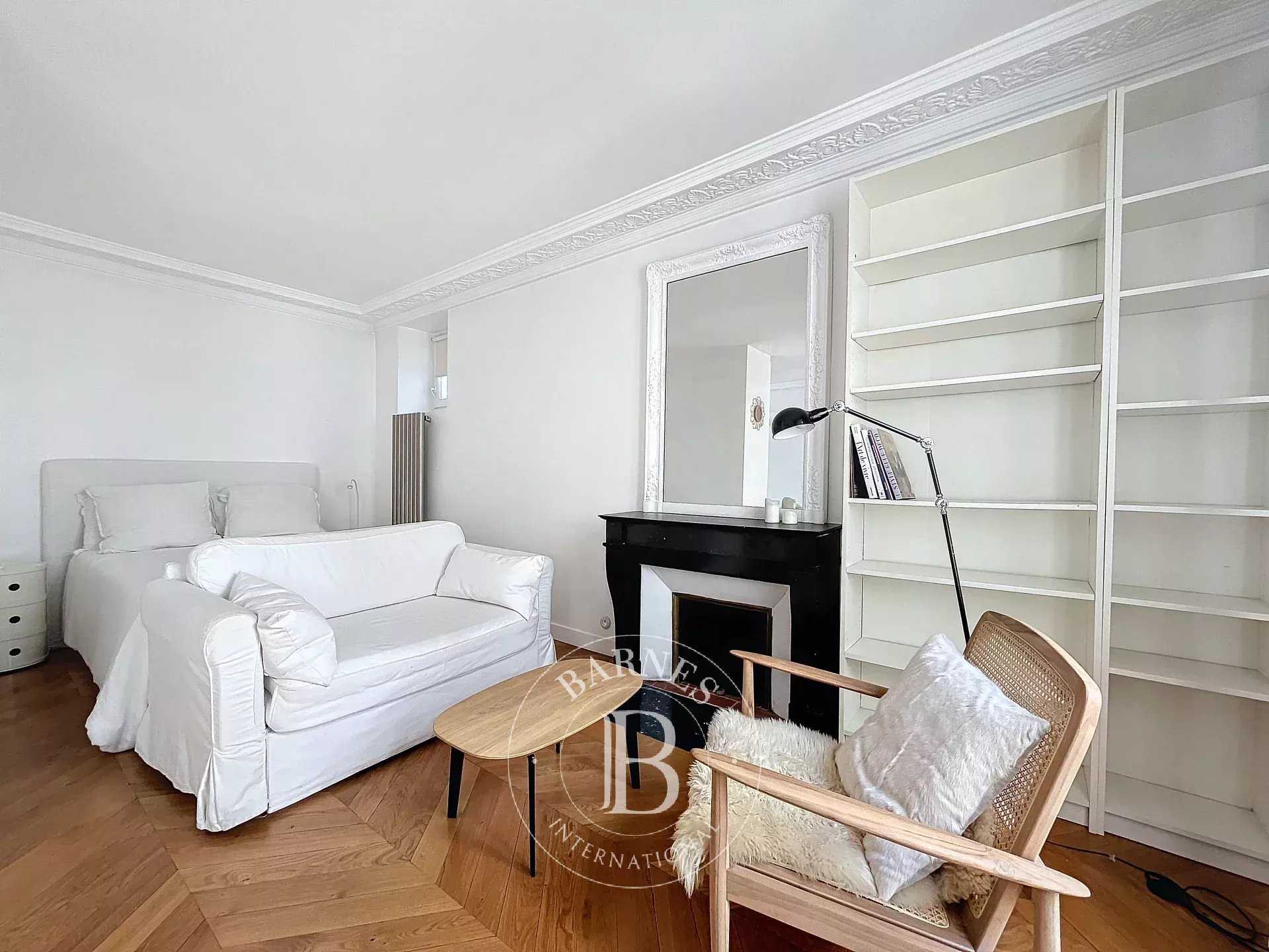 Paris  - Piso 1 Cuarto