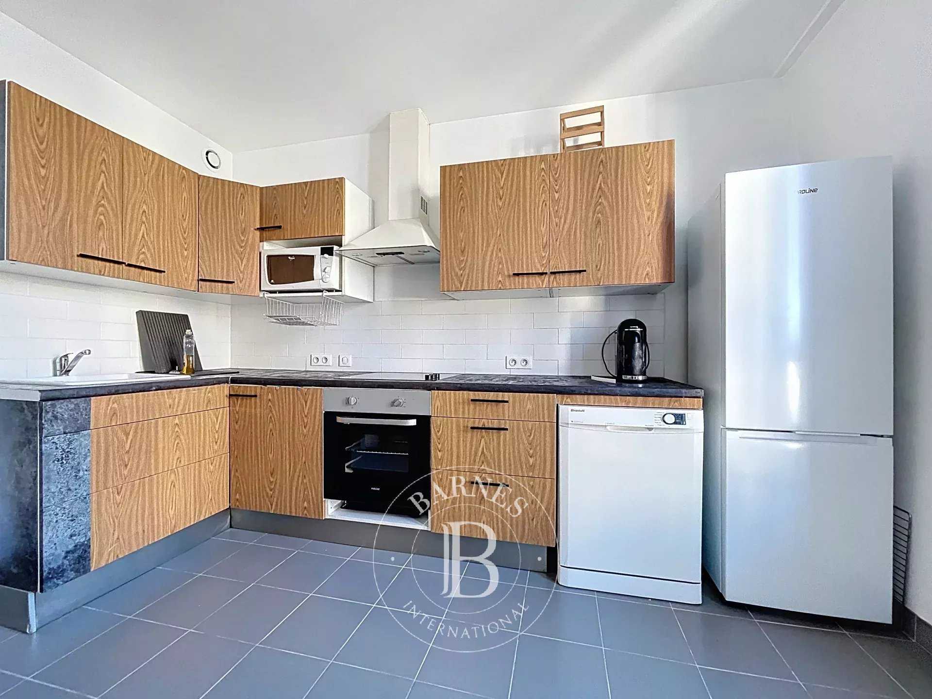 Appartement Paris 75010  -  ref 86749364 (picture 2)