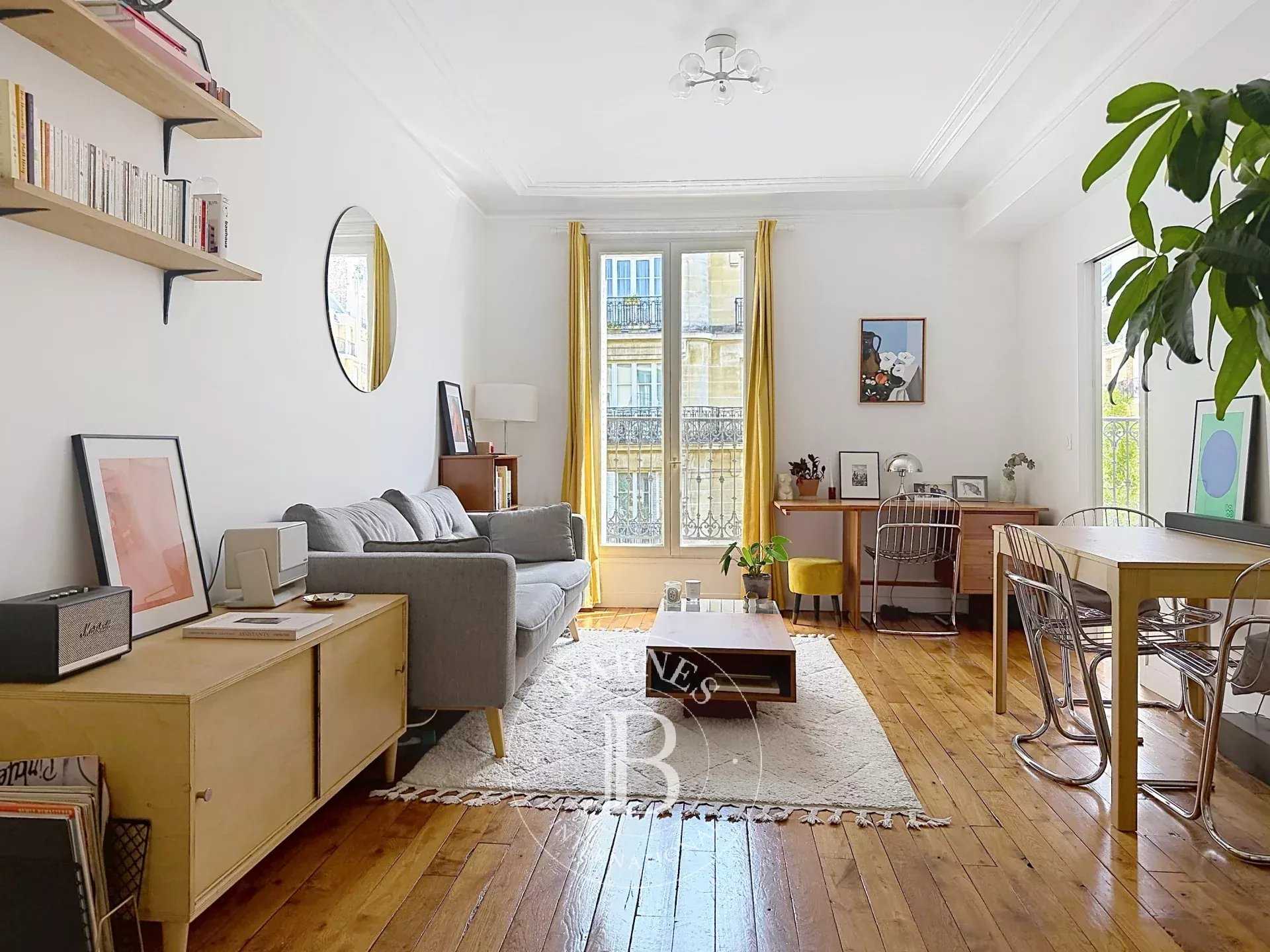 Apartment Paris 75018  -  ref 87125114 (picture 1)