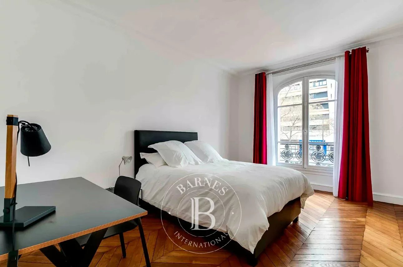 Paris  - Appartement 4 Pi&egrave;ces 2 Chambres - picture 5