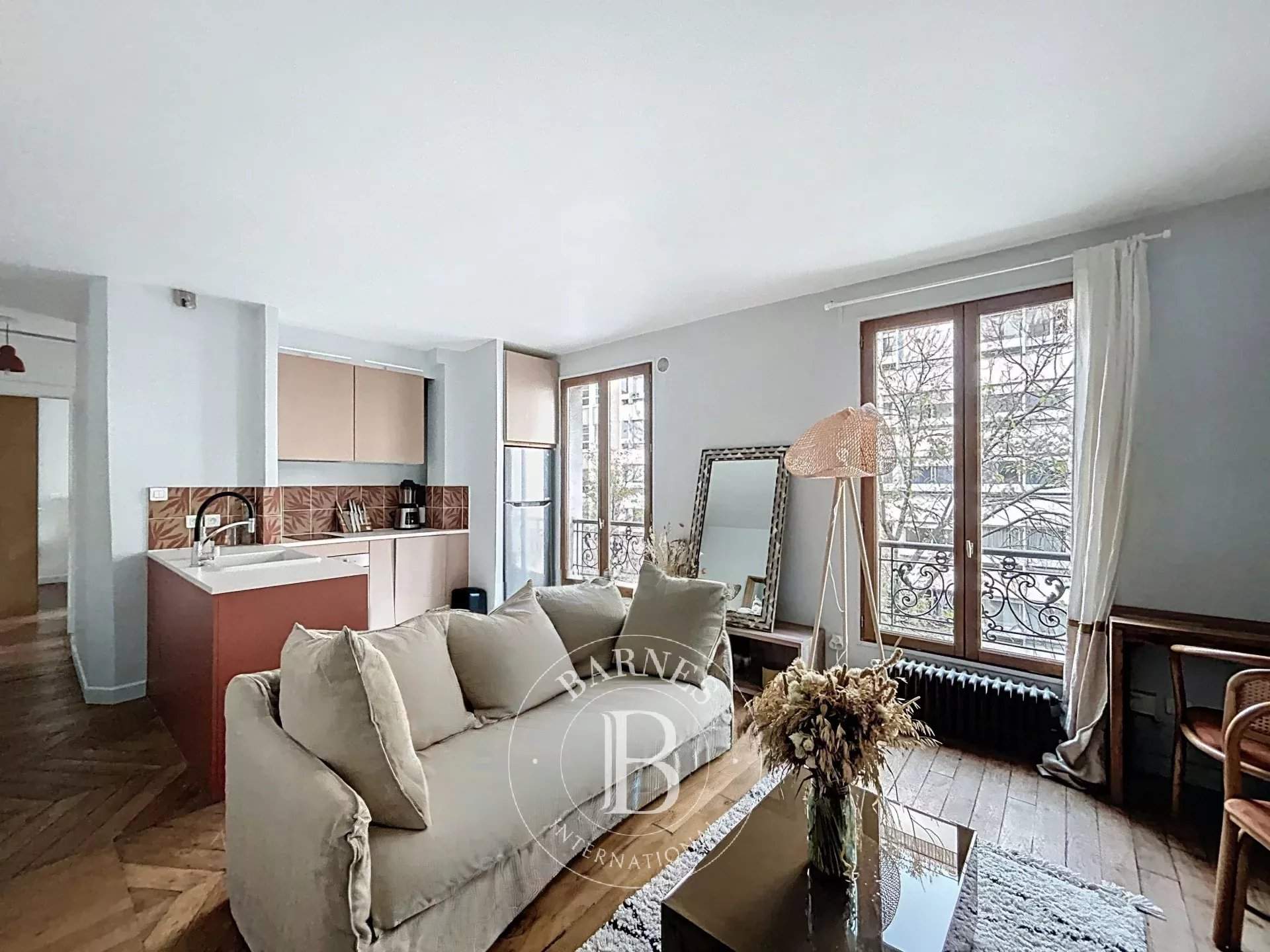 Paris  - Piso 2 Cuartos, 1 Habitacion - picture 1