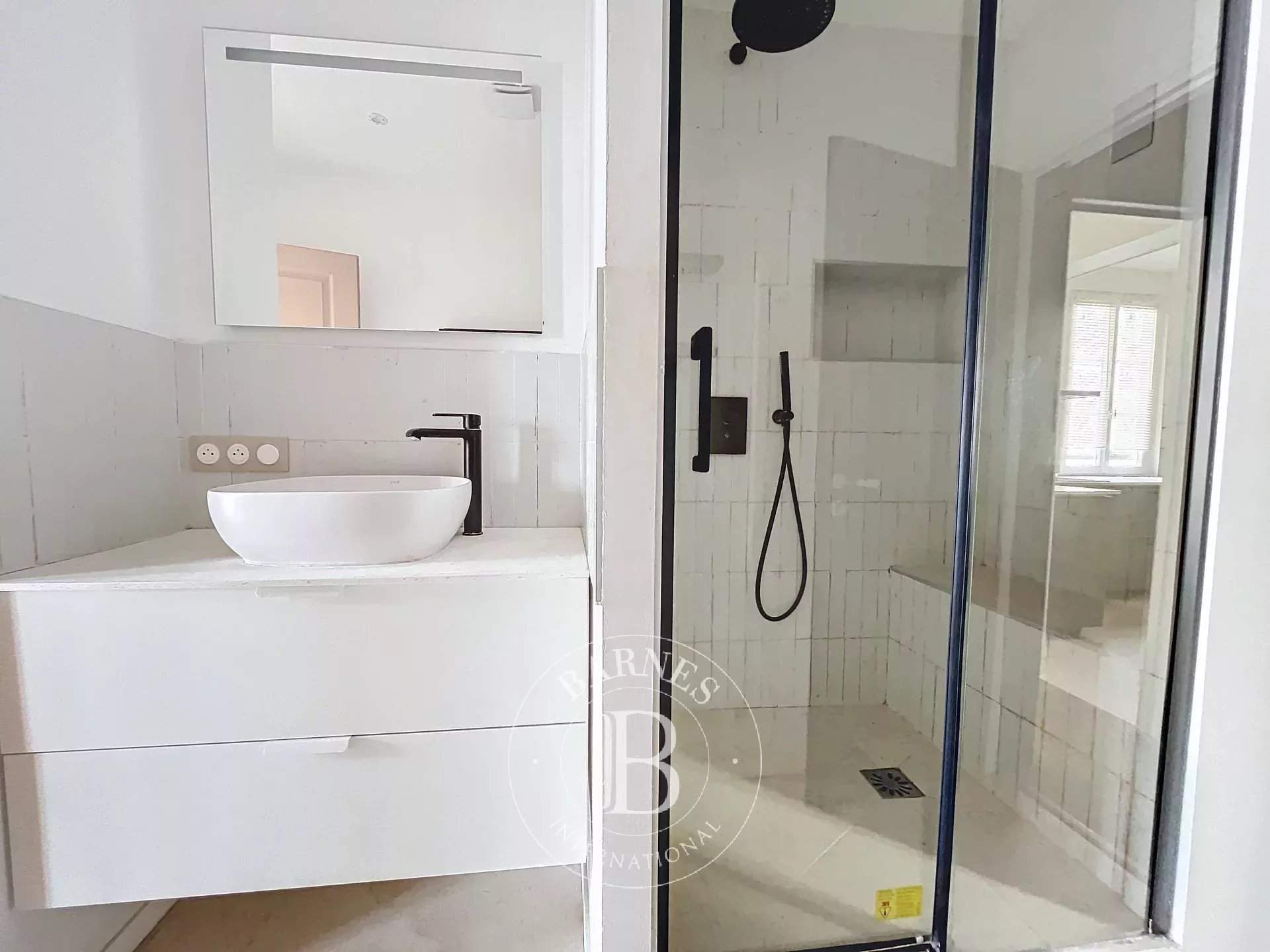 Paris  - Apartment 2 Bedrooms - picture 6