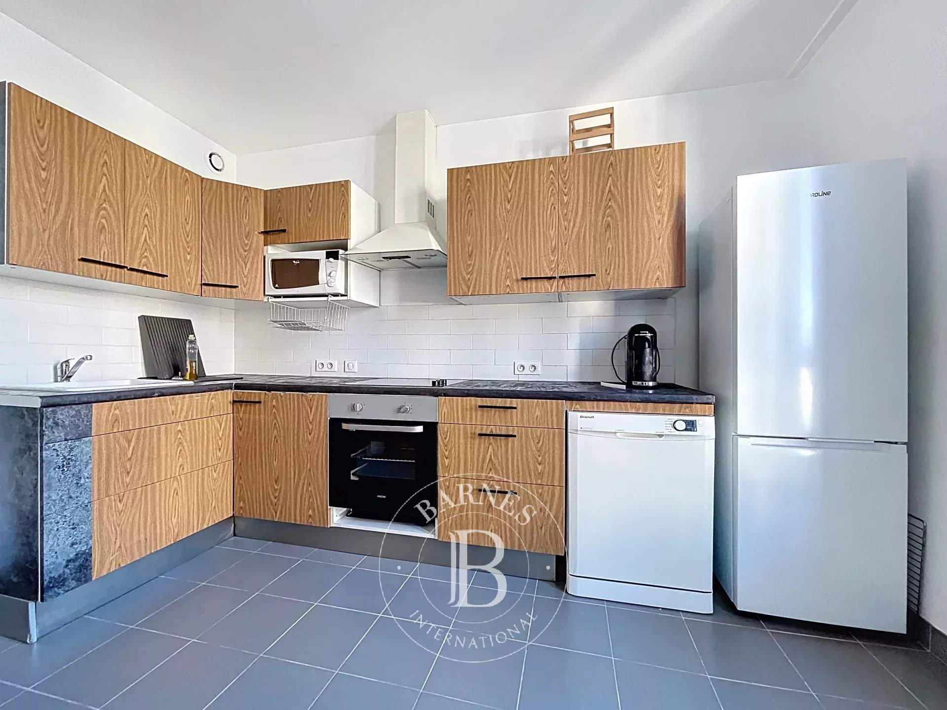 Paris  - Piso 3 Cuartos 2 Habitaciones - picture 2