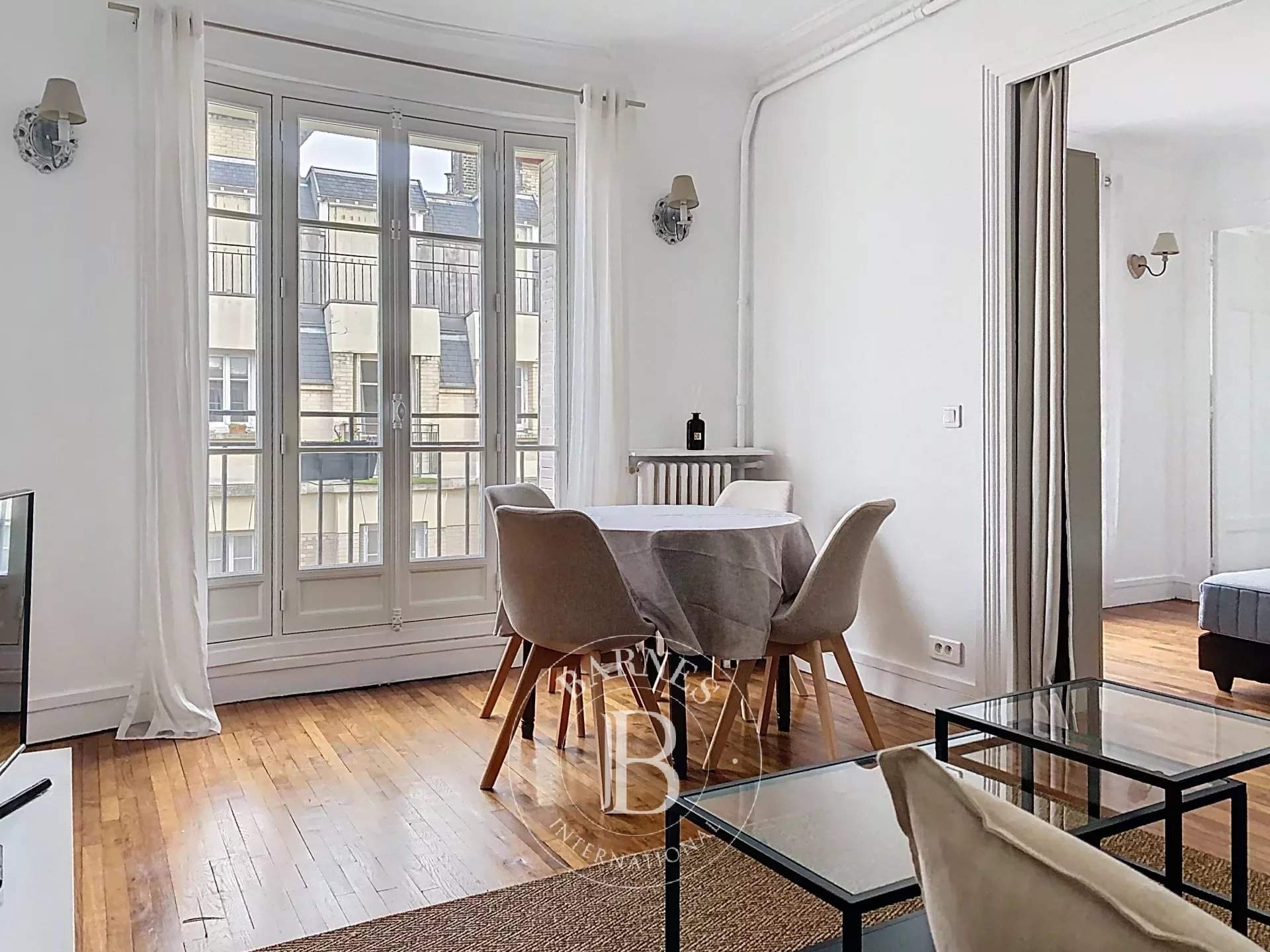 Paris  - Piso 2 Cuartos, 1 Habitacion - picture 1