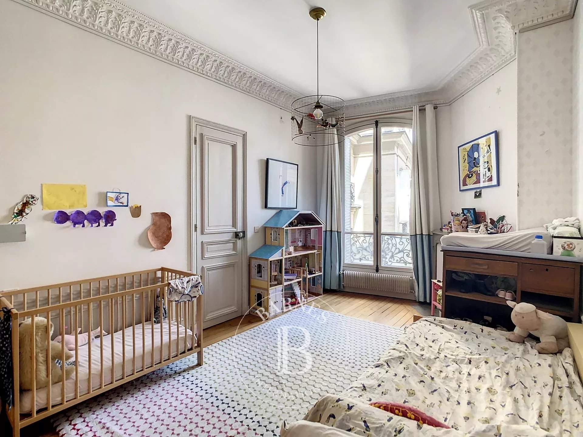 Paris  - Appartement 5 Pi&egrave;ces 3 Chambres - picture 8