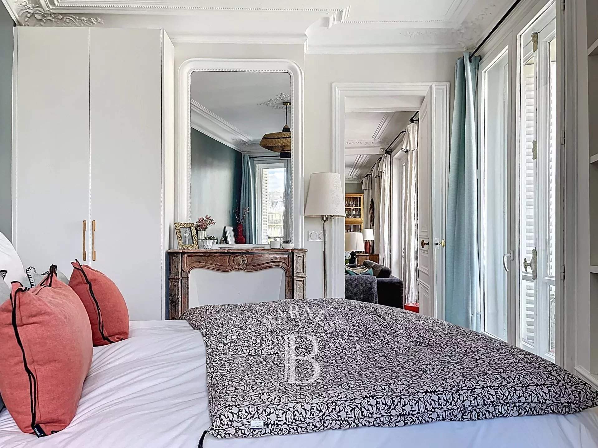 Paris  - Apartment 3 Bedrooms - picture 8