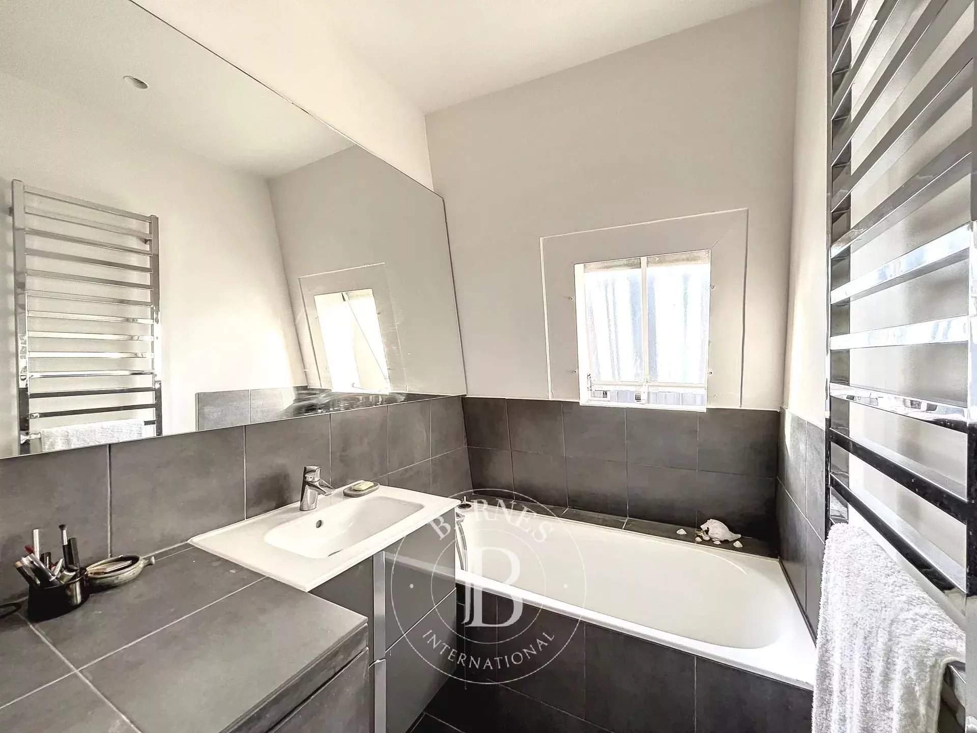 Paris  - Apartment 2 Bedrooms - picture 13