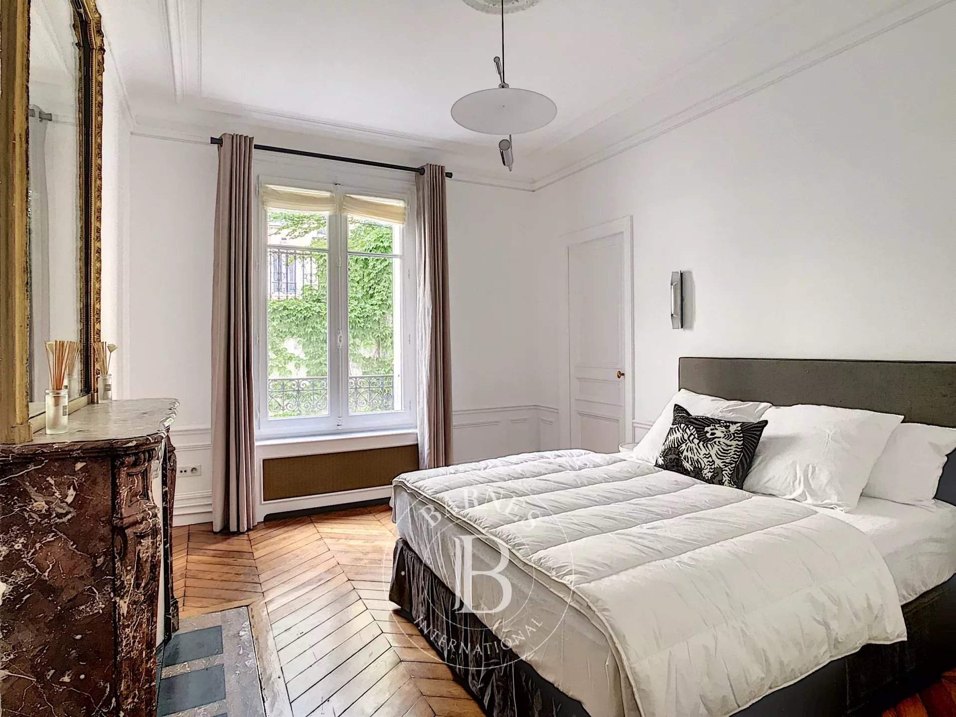 Paris  - Appartement 5 Pi&egrave;ces 4 Chambres - picture 11