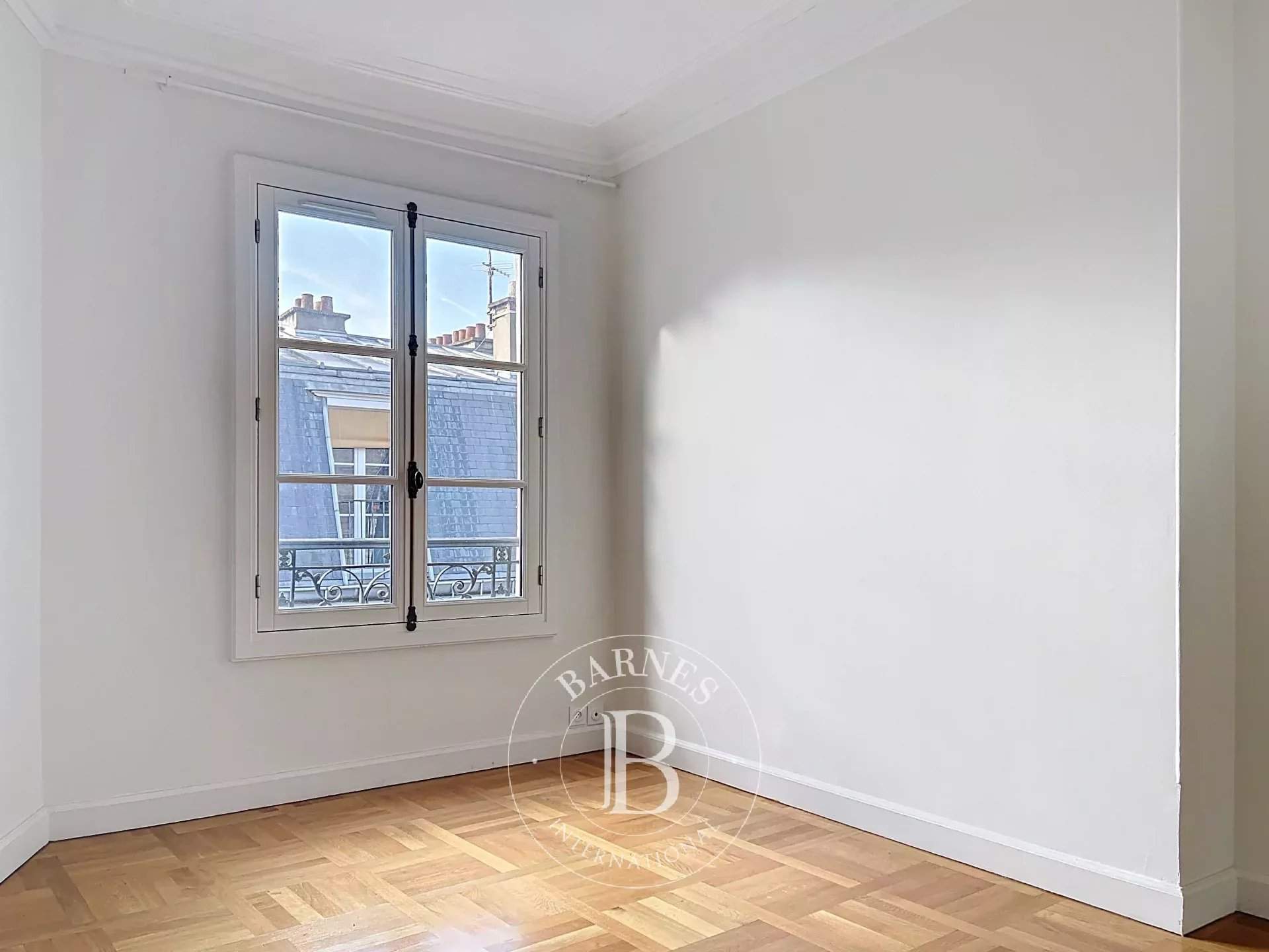 Paris  - Apartment 4 Bedrooms - picture 8