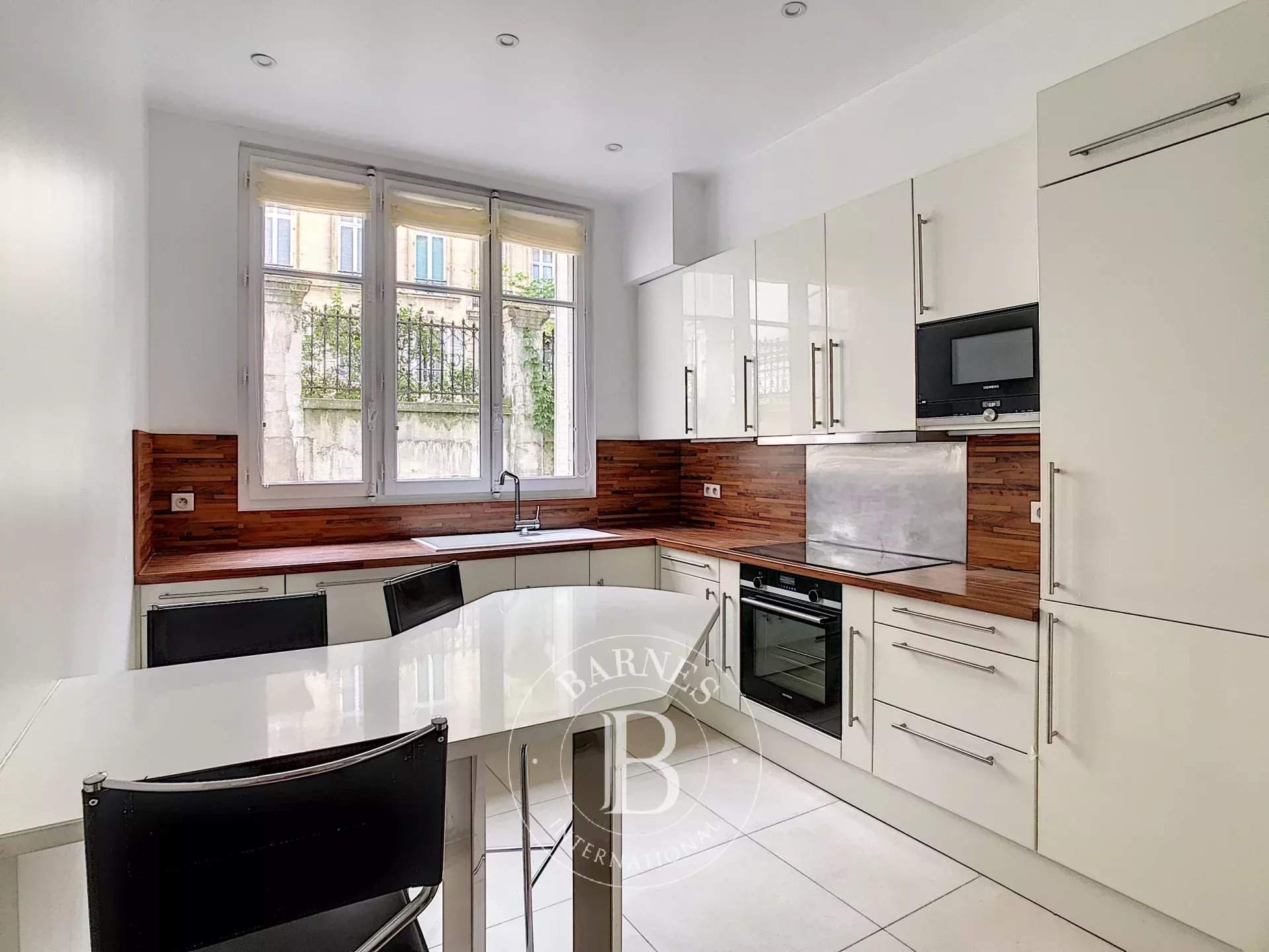 Paris  - Appartement 5 Pi&egrave;ces 4 Chambres - picture 6