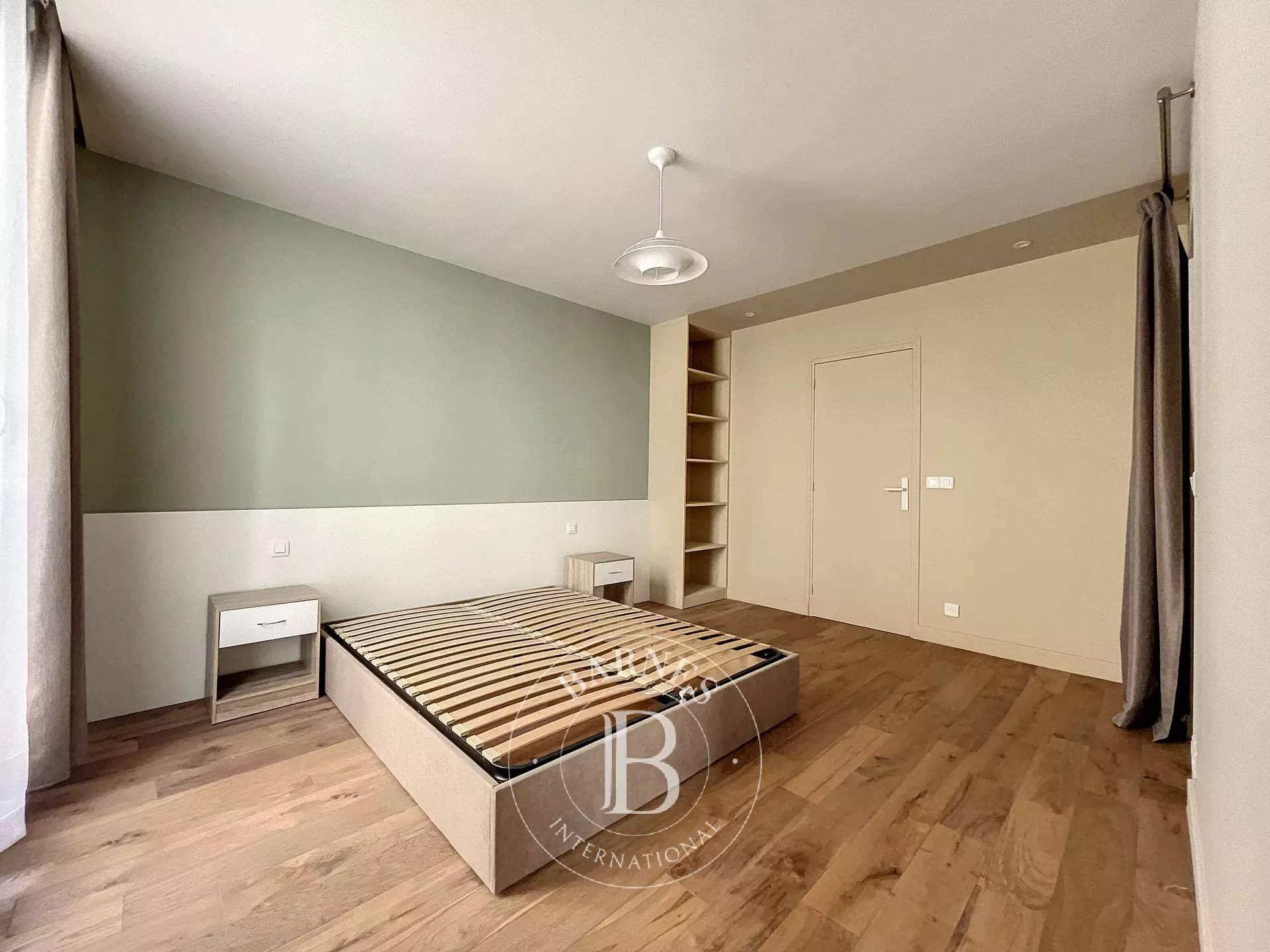 Paris  - Appartement 4 Pièces 2 Chambres - picture 3
