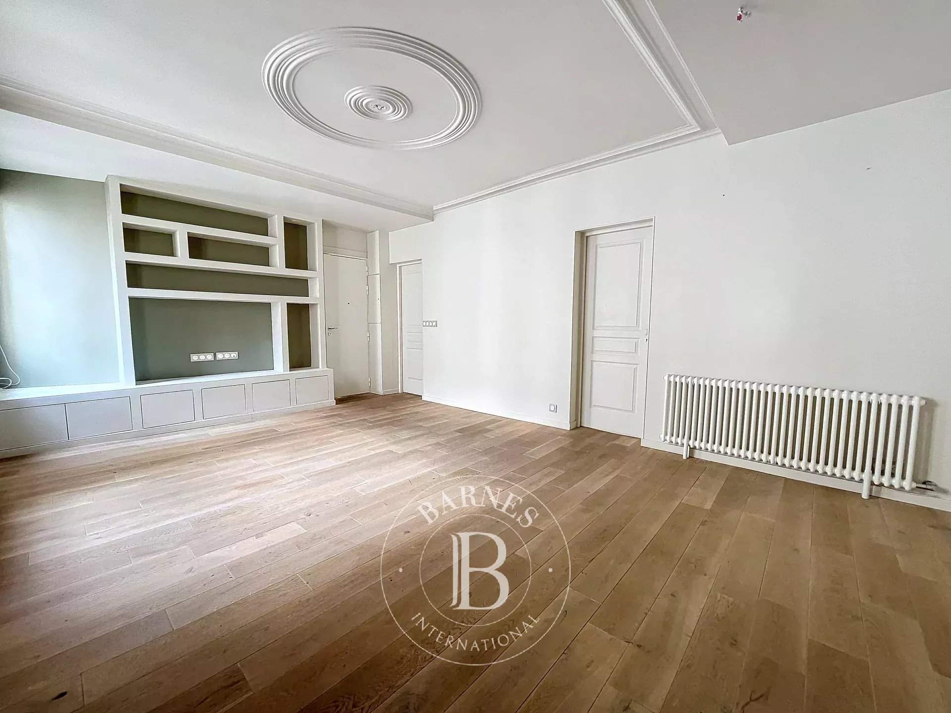 Paris  - Apartment 2 Bedrooms - picture 1