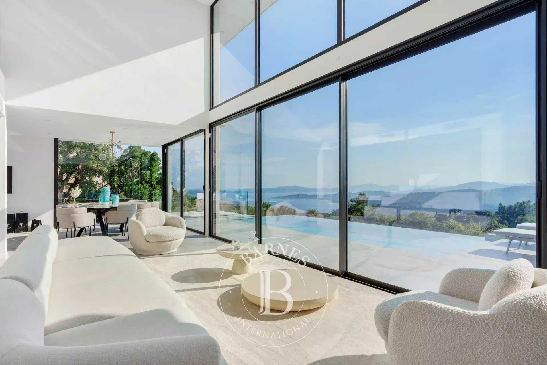 Roquebrune-sur-Argens  - Villa 4 Bedrooms