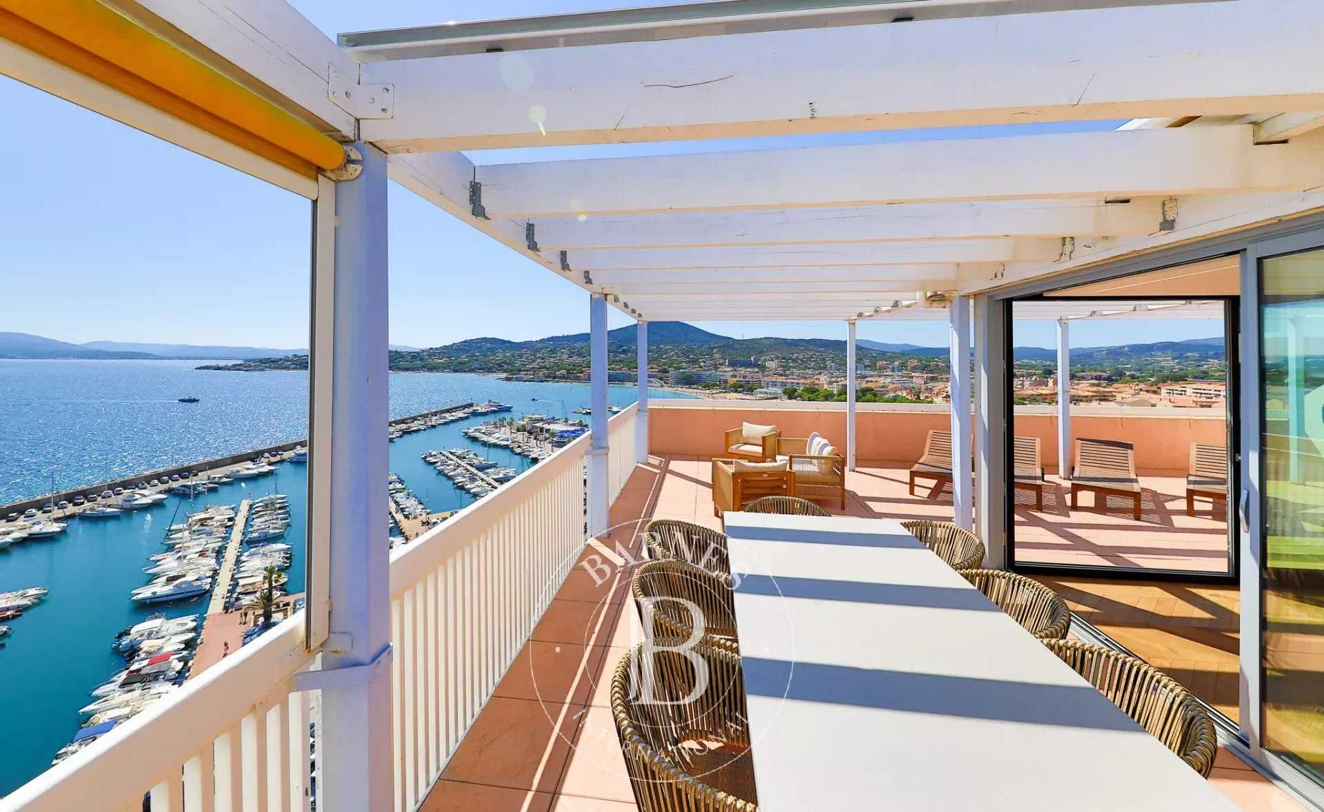 SAINTE-MAXIME - PENTHOUSE WITH PANORAMIC SEA VIEW OVER SAINT-TROPEZ picture 6