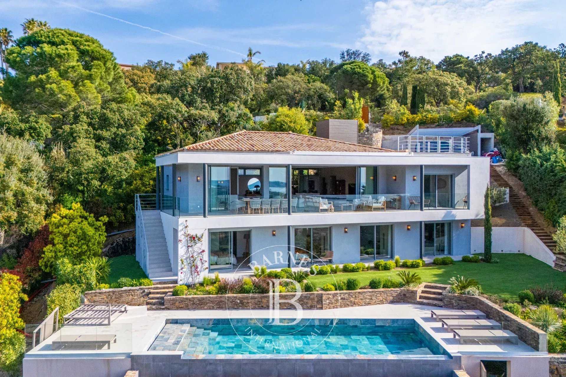 Sainte-Maxime  - Villa 7 Pi&egrave;ces 5 Chambres