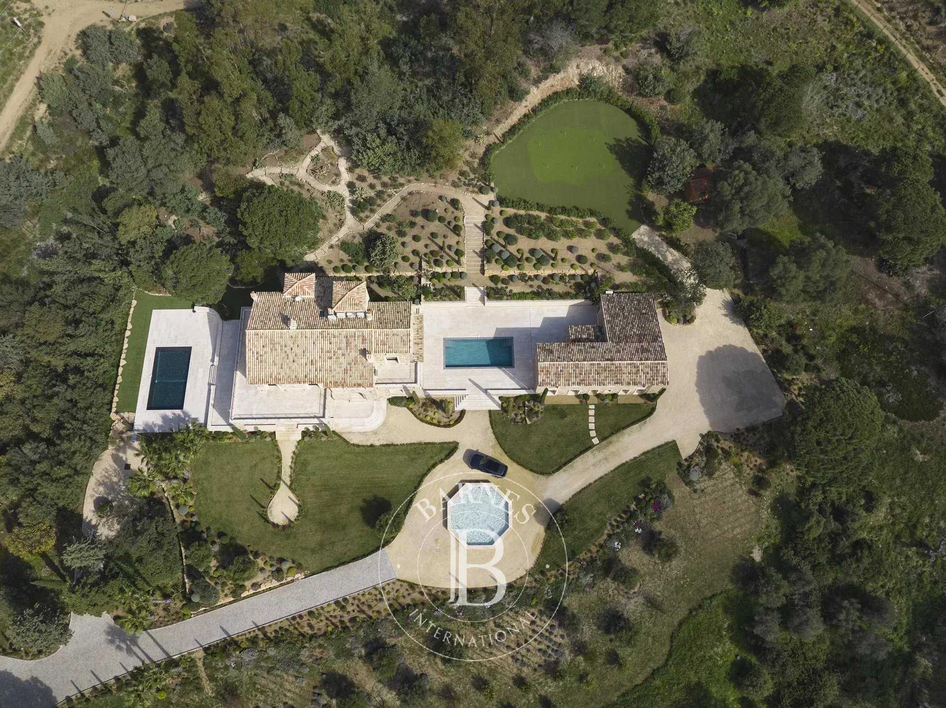 Sainte-Maxime  - Property 8 Bedrooms
