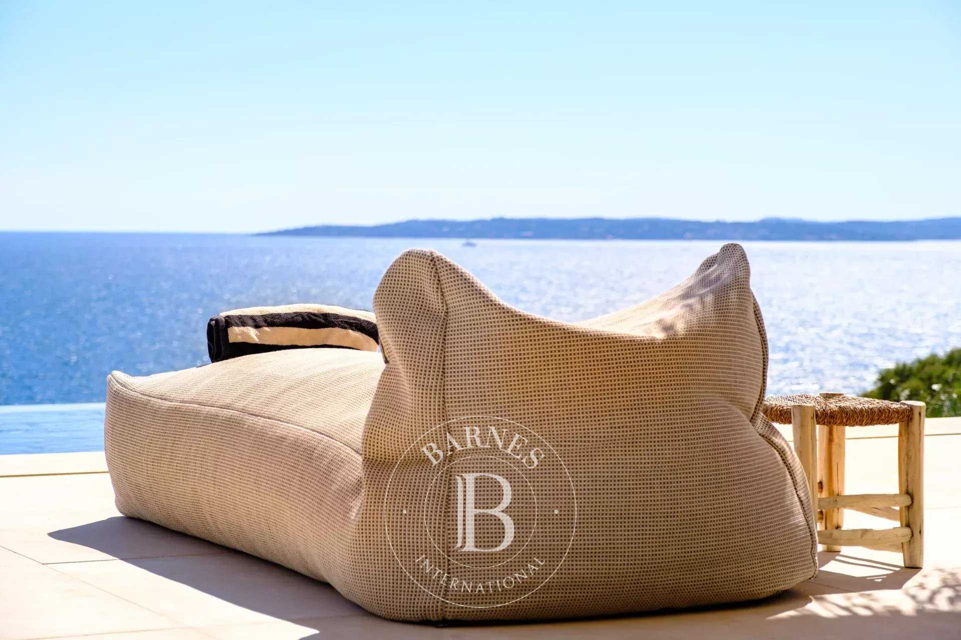 Les Issambres  - Villa 9 Pi&egrave;ces 5 Chambres