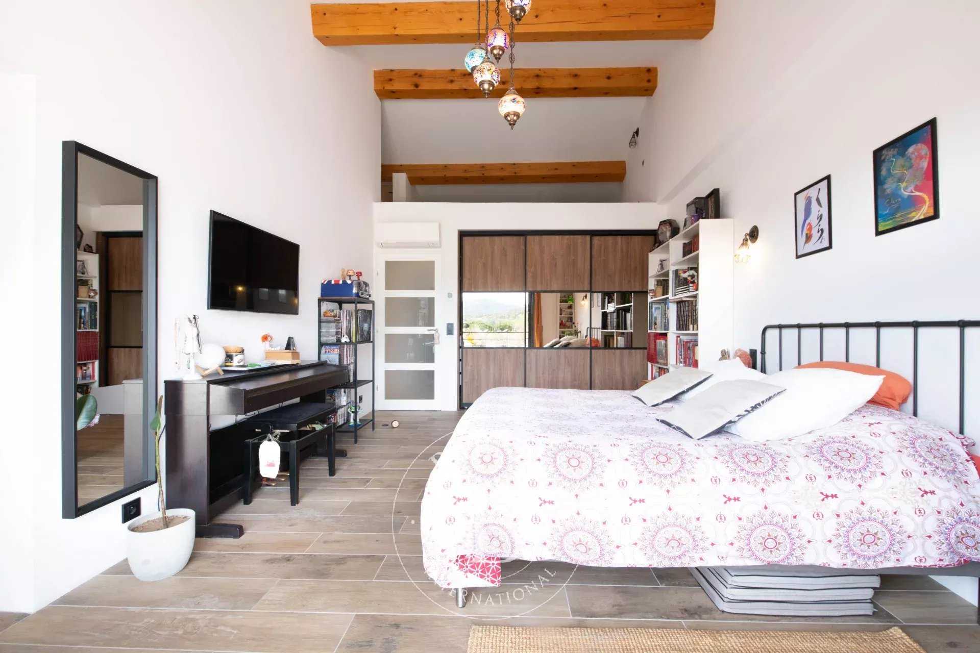Le Plan-de-la-Tour  - Maison de village 6 Pi&egrave;ces