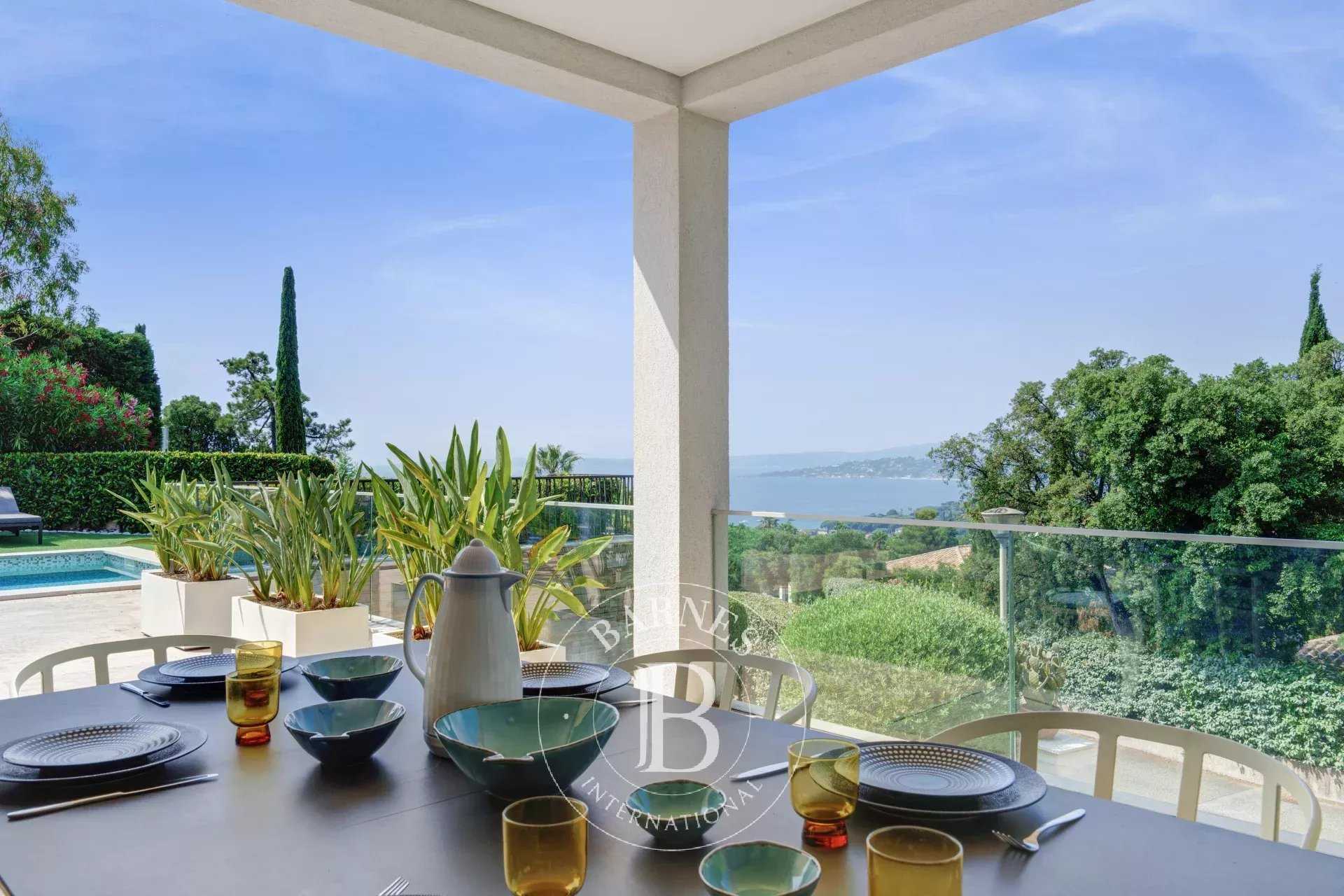 Les Issambres  - Property 4 Bedrooms