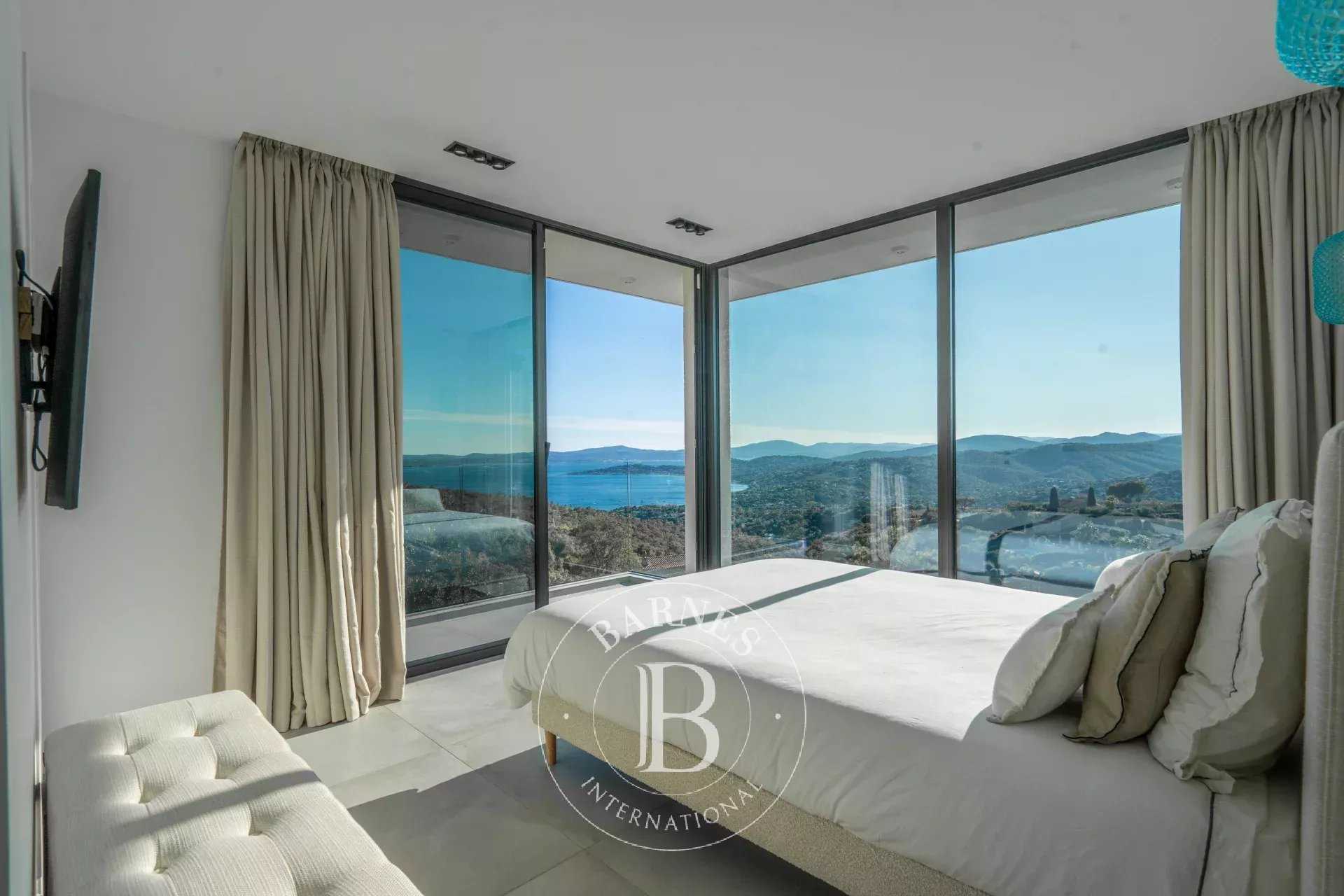 Les Issambres  - Villa 6 Pi&egrave;ces 4 Chambres