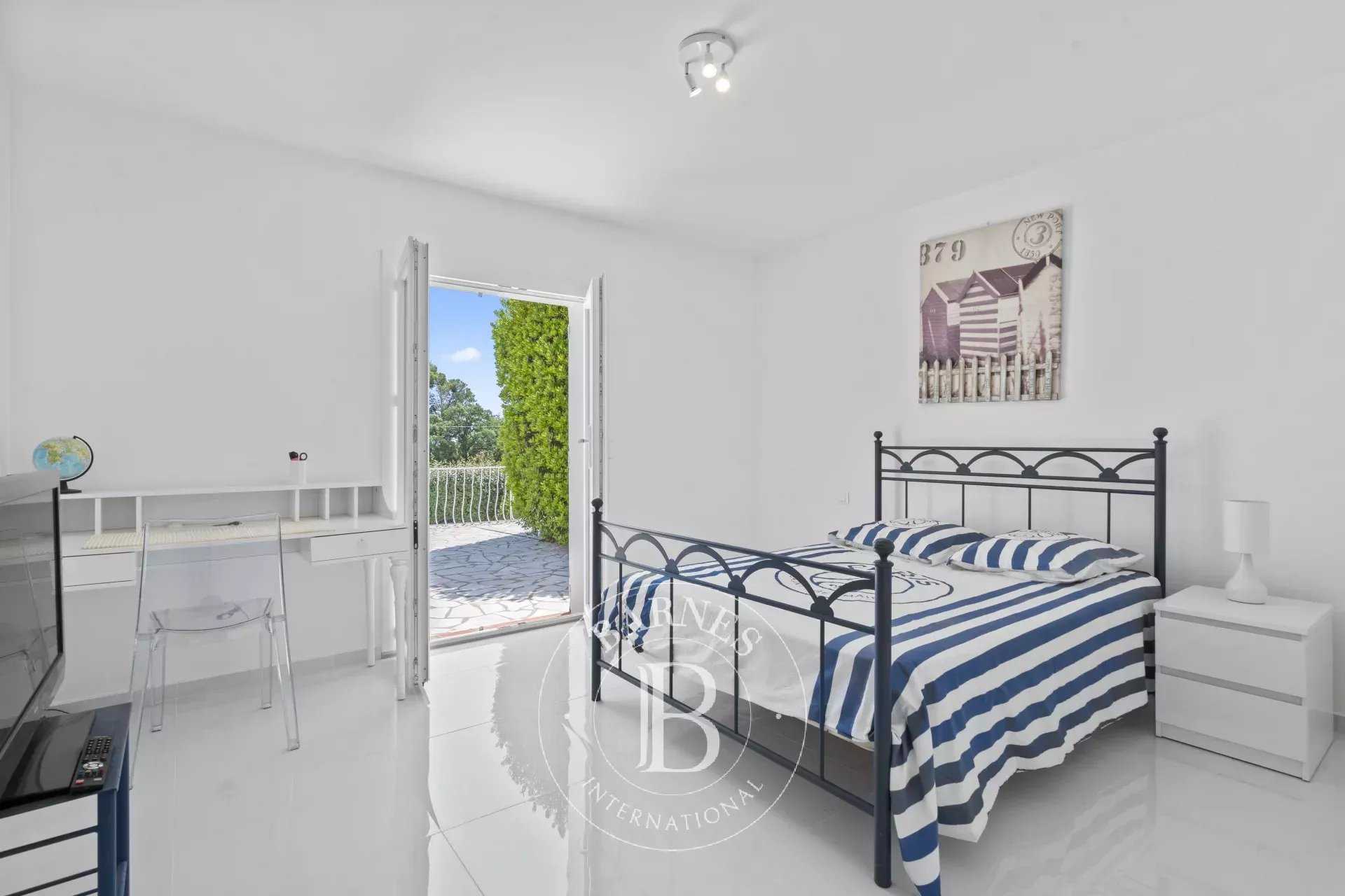 Saint Aygulf  - Villa 5 Pièces 3 Chambres