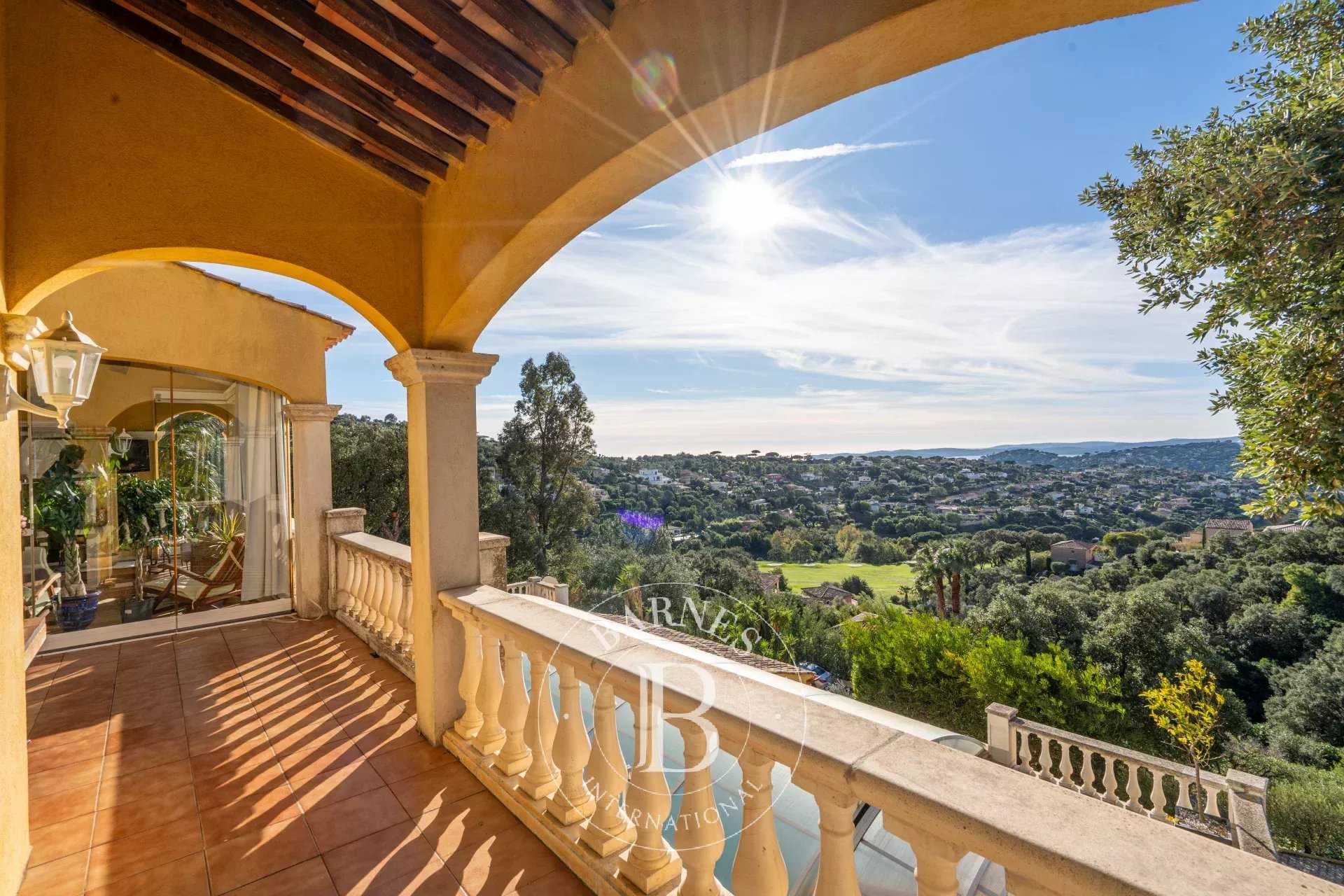 Sainte-Maxime  - Maison 7 Pi&egrave;ces 4 Chambres