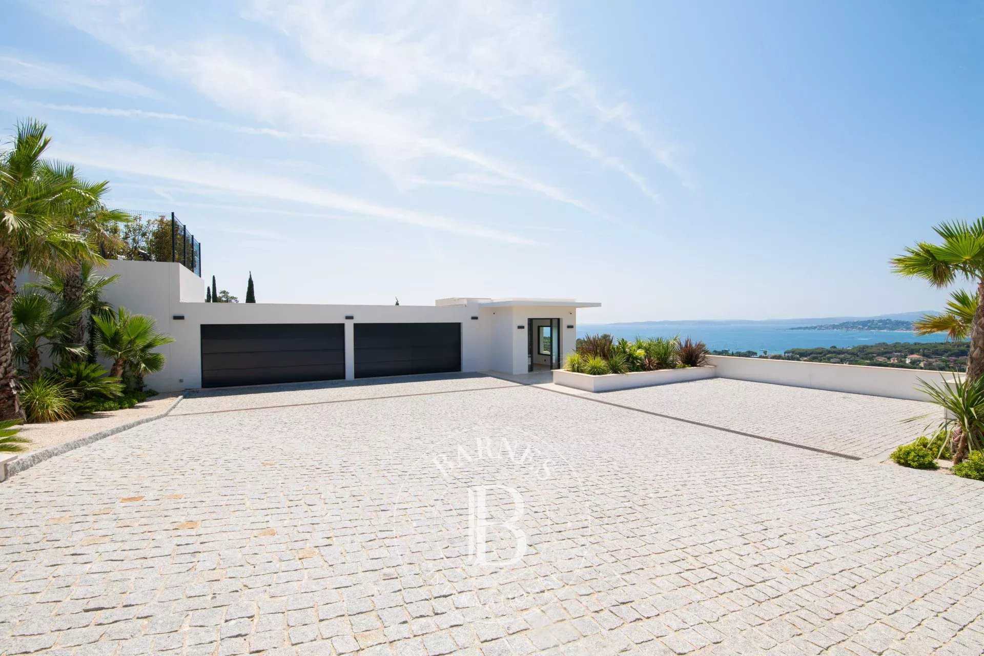 Les Issambres  - Villa 9 Pi&egrave;ces 6 Chambres