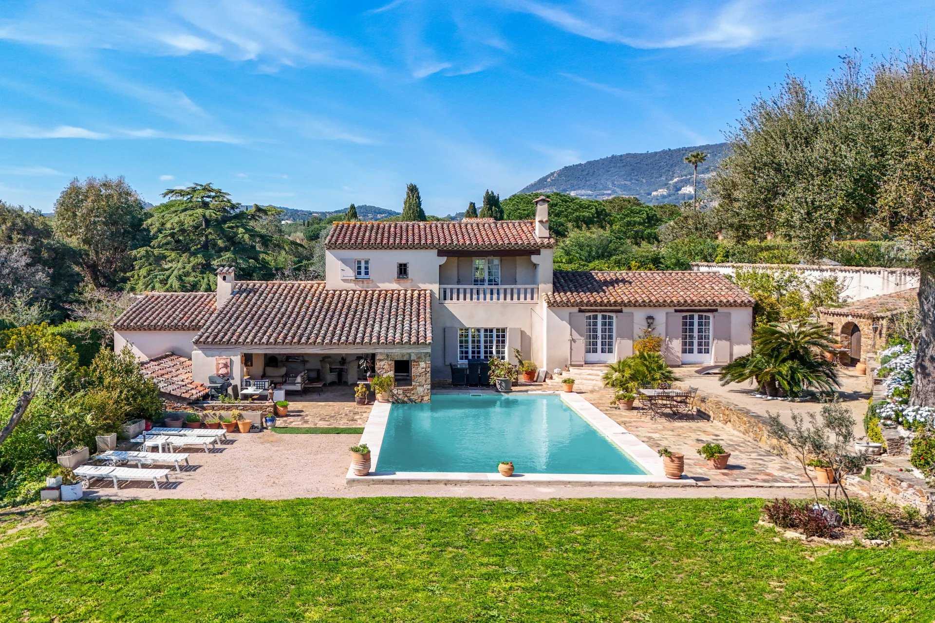 Grimaud  - Villa 9 Pi&egrave;ces 5 Chambres